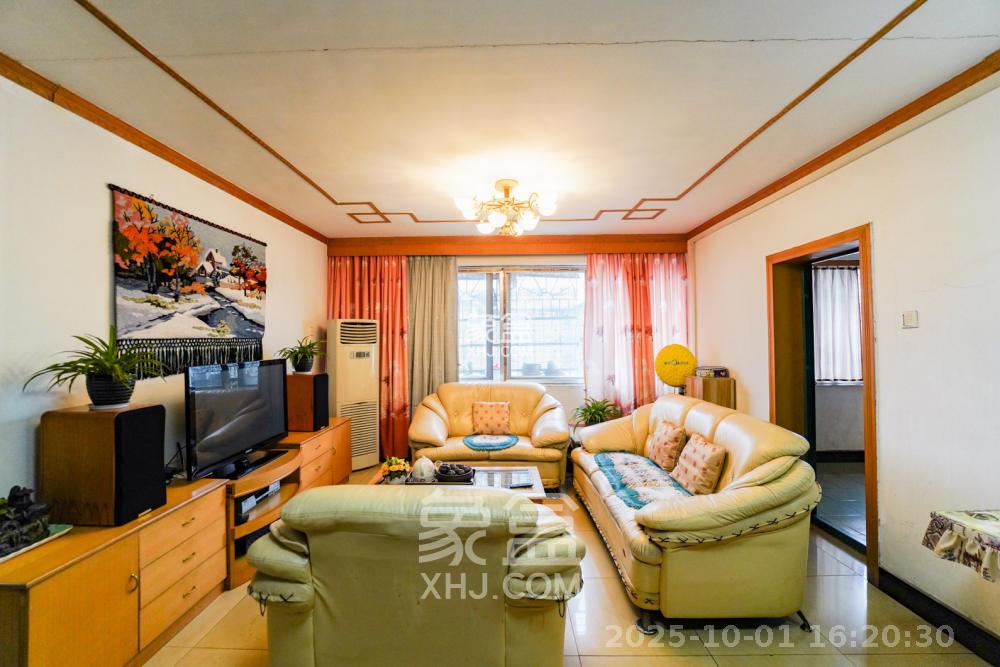 湘银公寓 3室2厅1卫 1800.0元/月 湘银公寓 3室2厅1卫 1800.0元/月室内图