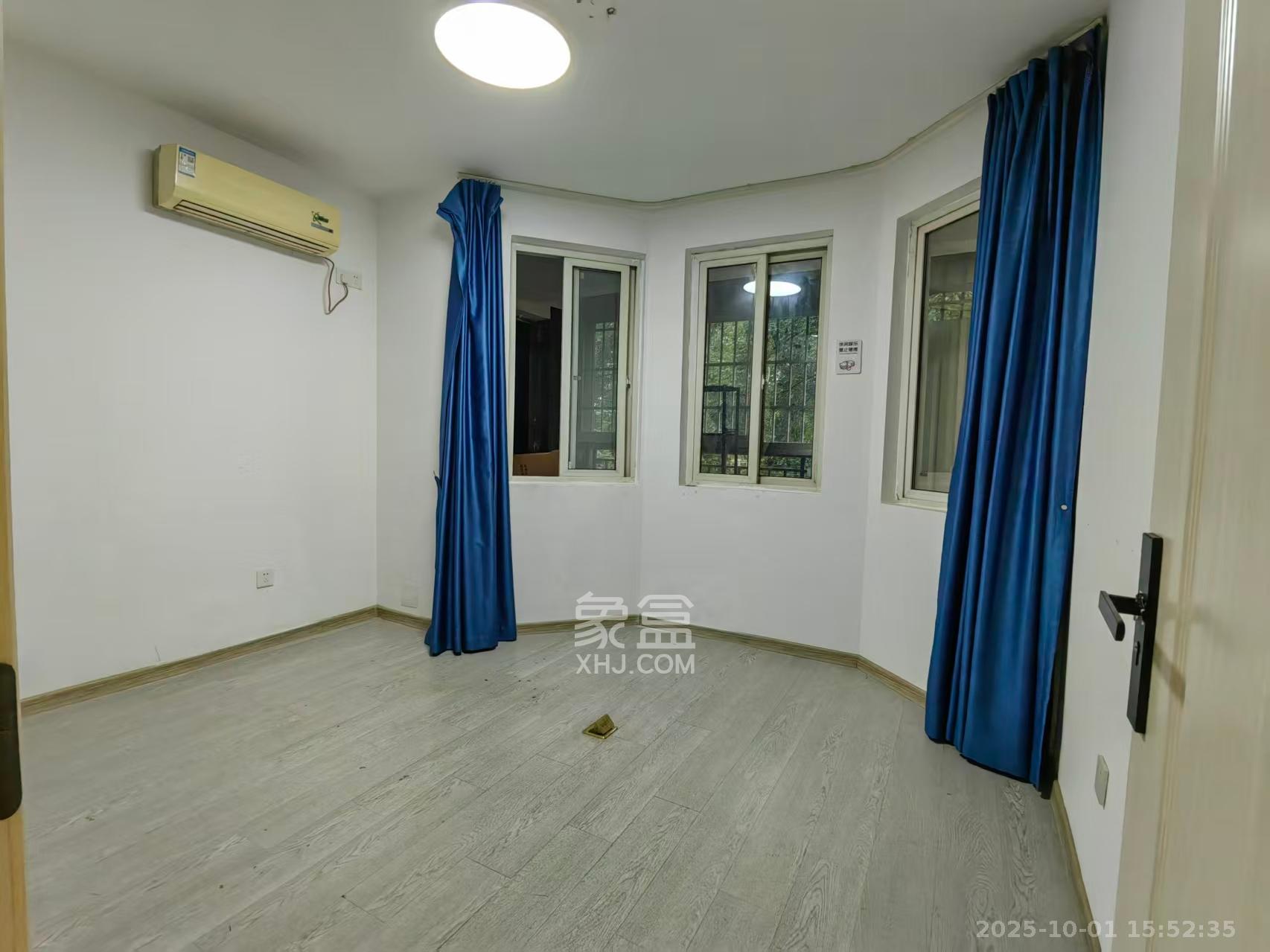 学府华庭  10室1厅3卫    6500.0元/月室内图