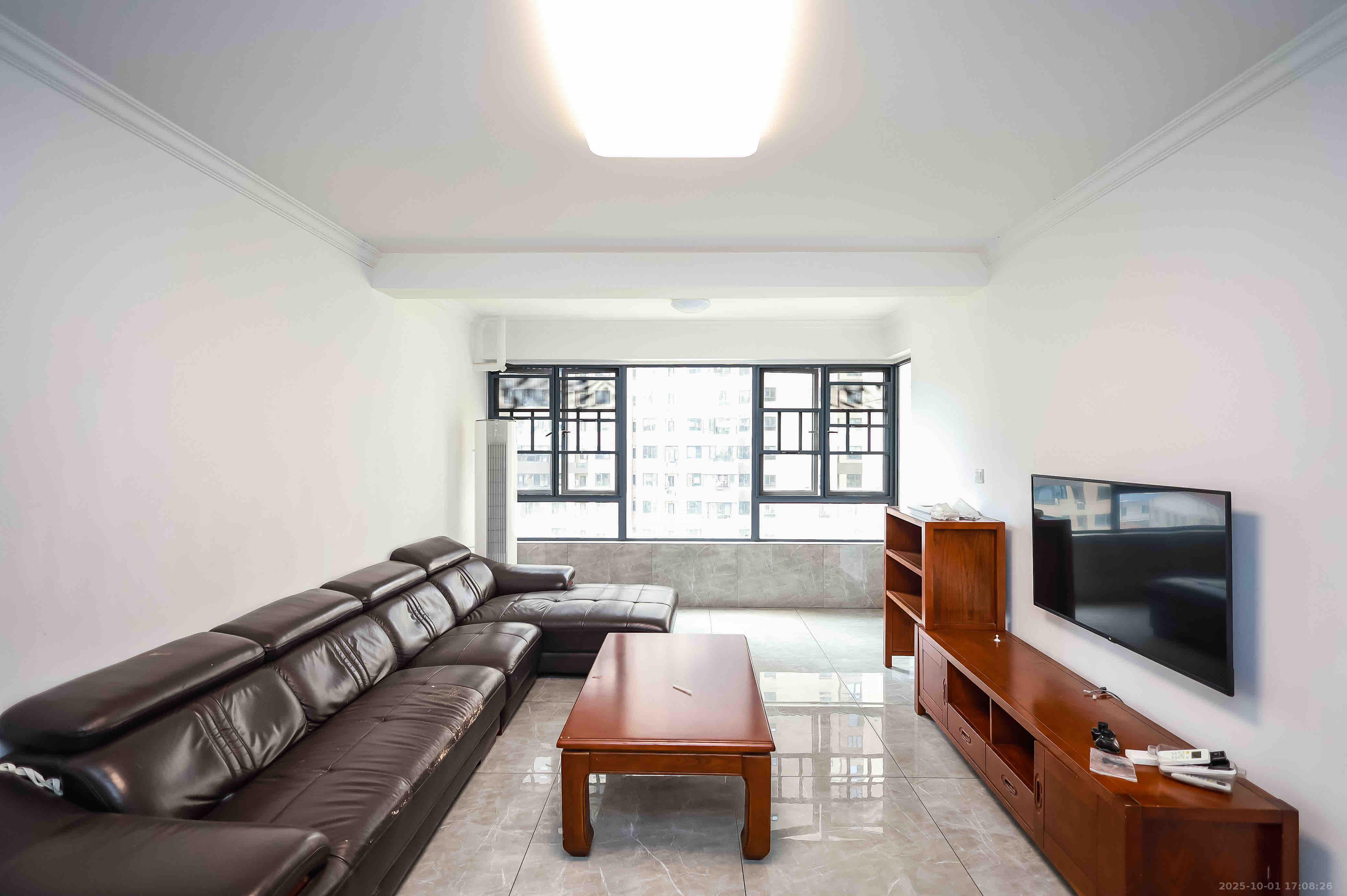 长房云时代 3室2厅1卫 3300.0元/月 长房云时代 3室2厅1卫 3300.0元/月室内图