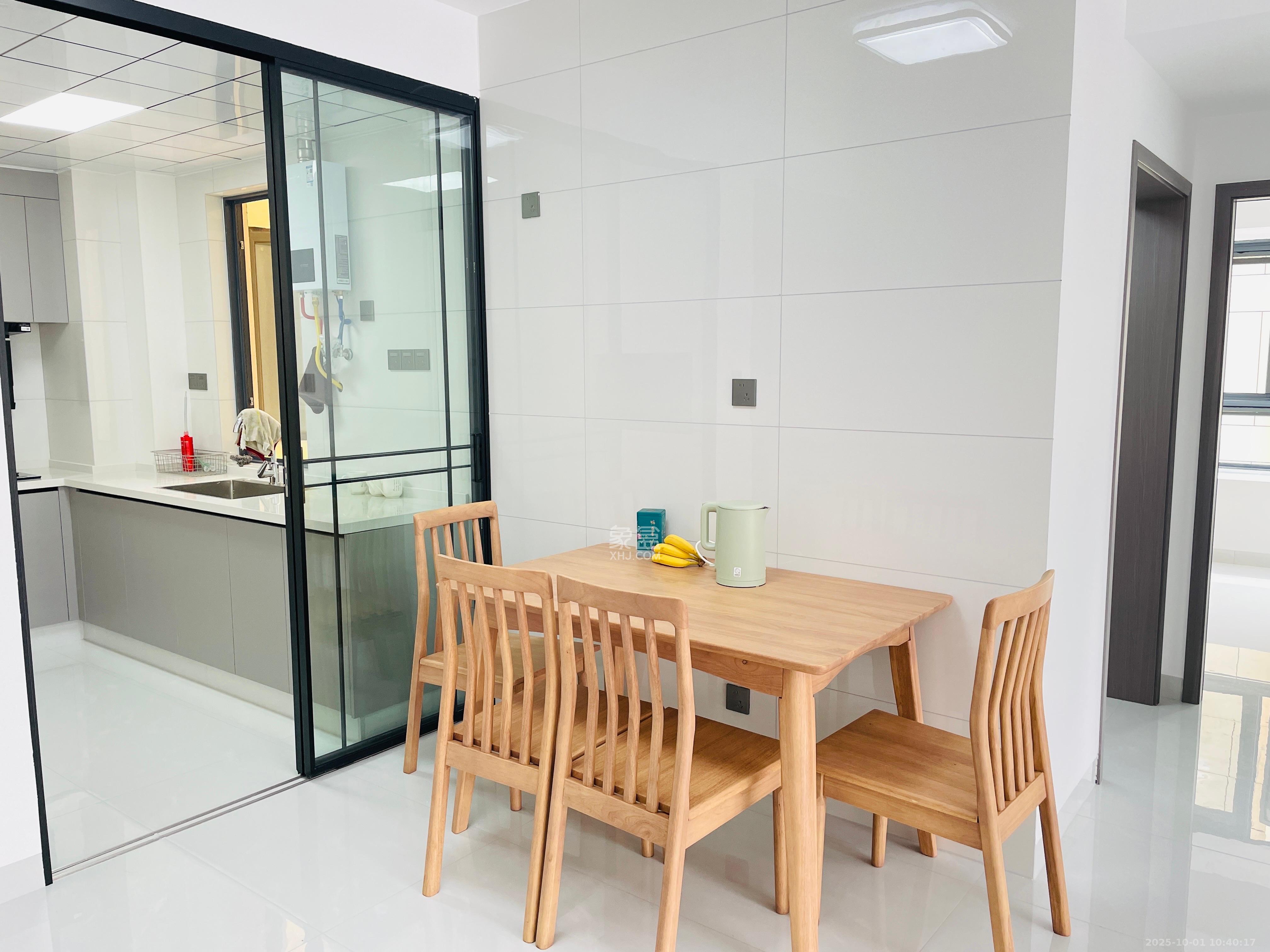 金石蓉园 2室2厅1卫 2500.0元/月 金石蓉园 2室2厅1卫 2500.0元/月室内图