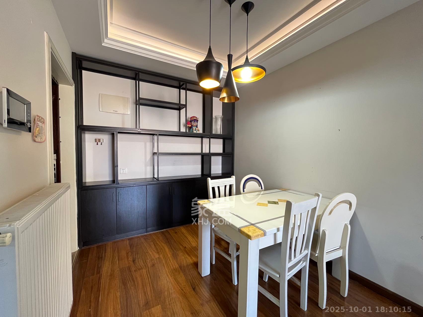 阿普阿布  1室2厅1卫    2800.0元/月室内图