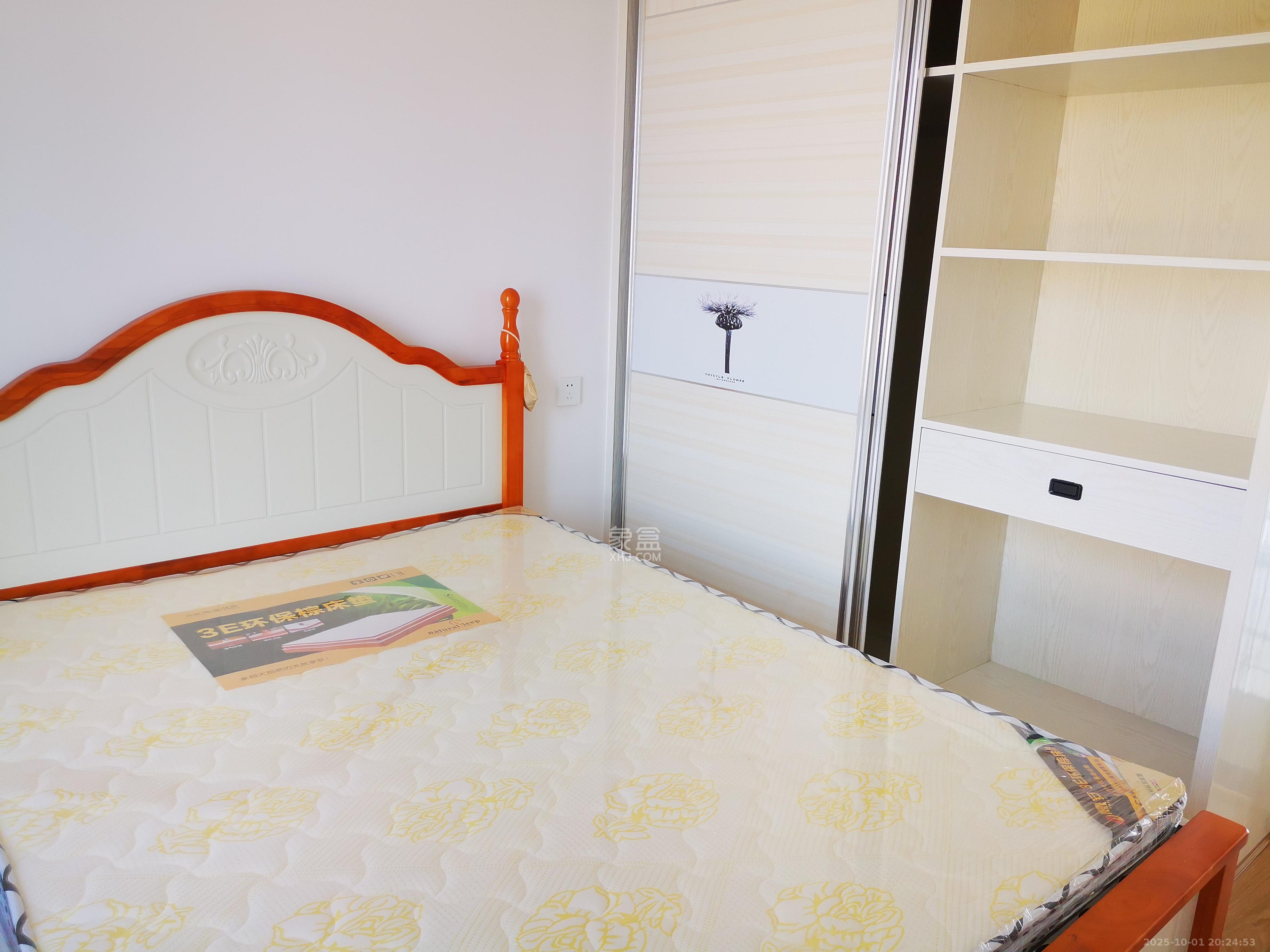 和美星城 2室2厅1卫 1700.00元/月 和美星城 2室2厅1卫 1700.00元/月室内图