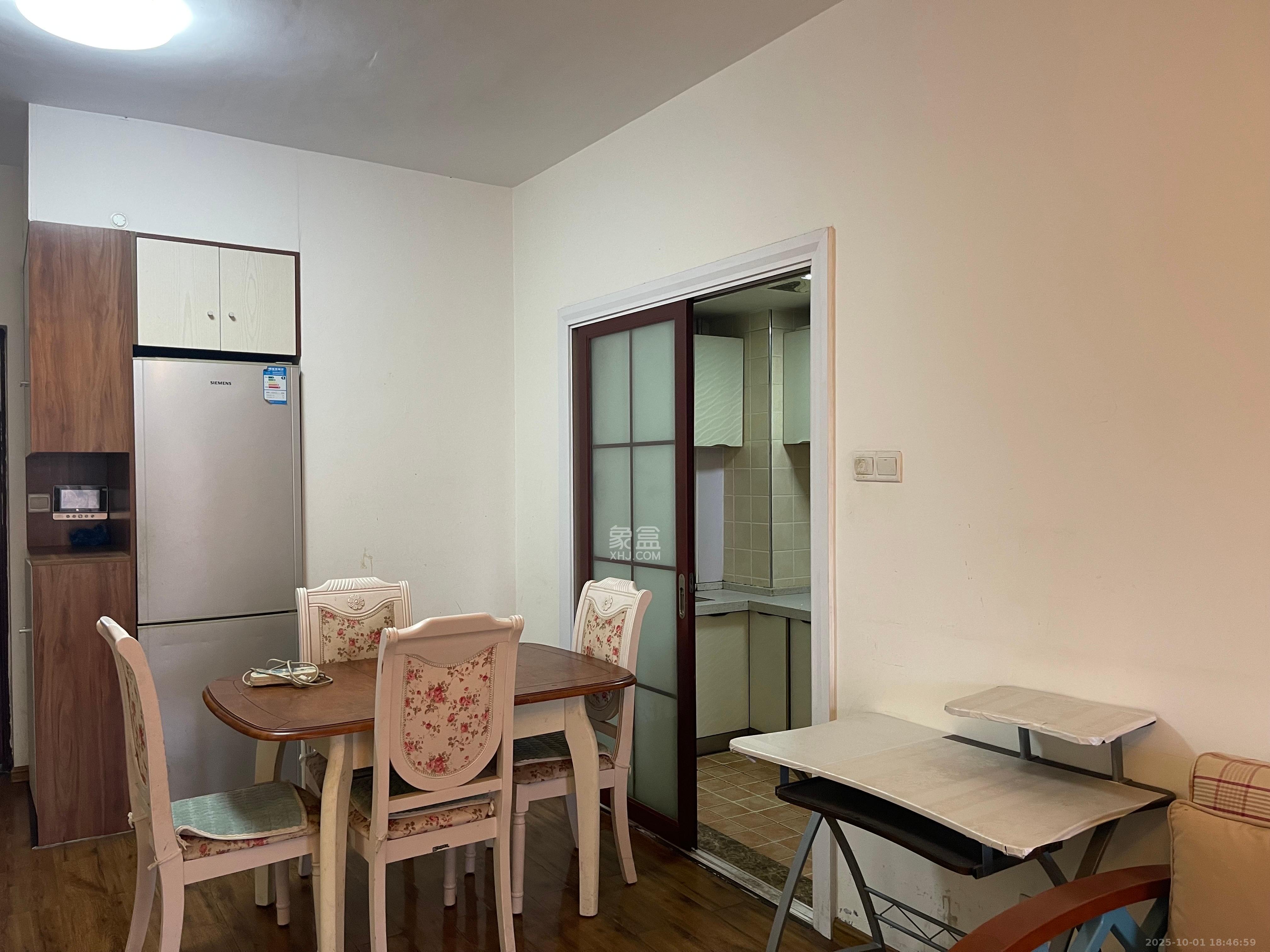 五矿万境水岸二期(五矿万境水岸和苑) 2室2厅1卫 2100.0元/月 五矿万境水岸二期(五矿万境水岸和苑) 2室2厅1卫 2100.0元/月室内图