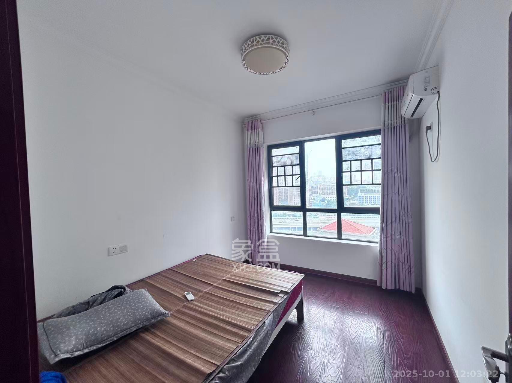 长盛岚庭 3室2厅2卫 2200.0元/月 长盛岚庭 3室2厅2卫 2200.0元/月室内图