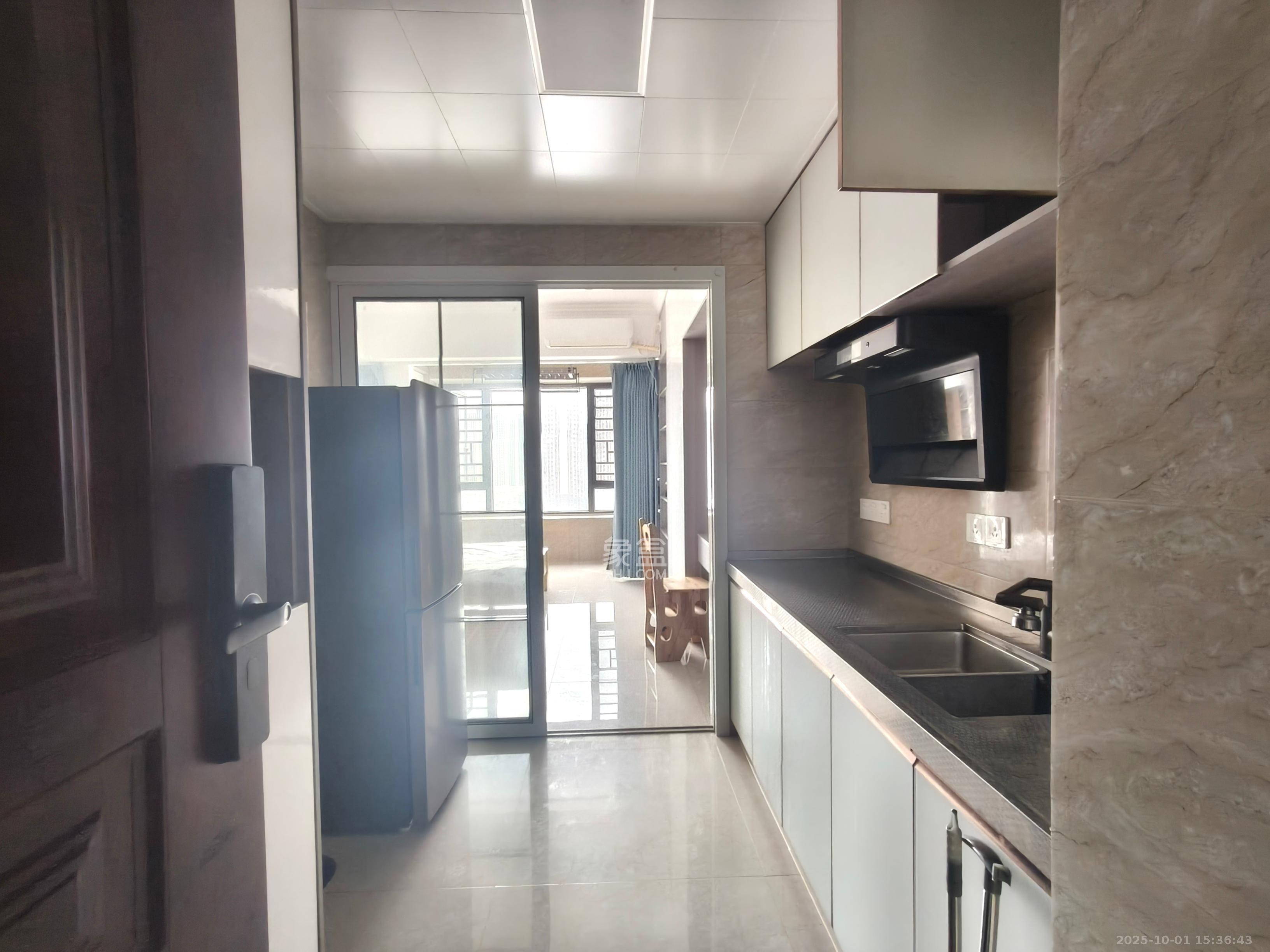 友兴家园  1室0厅0卫    1600.0元/月室内图