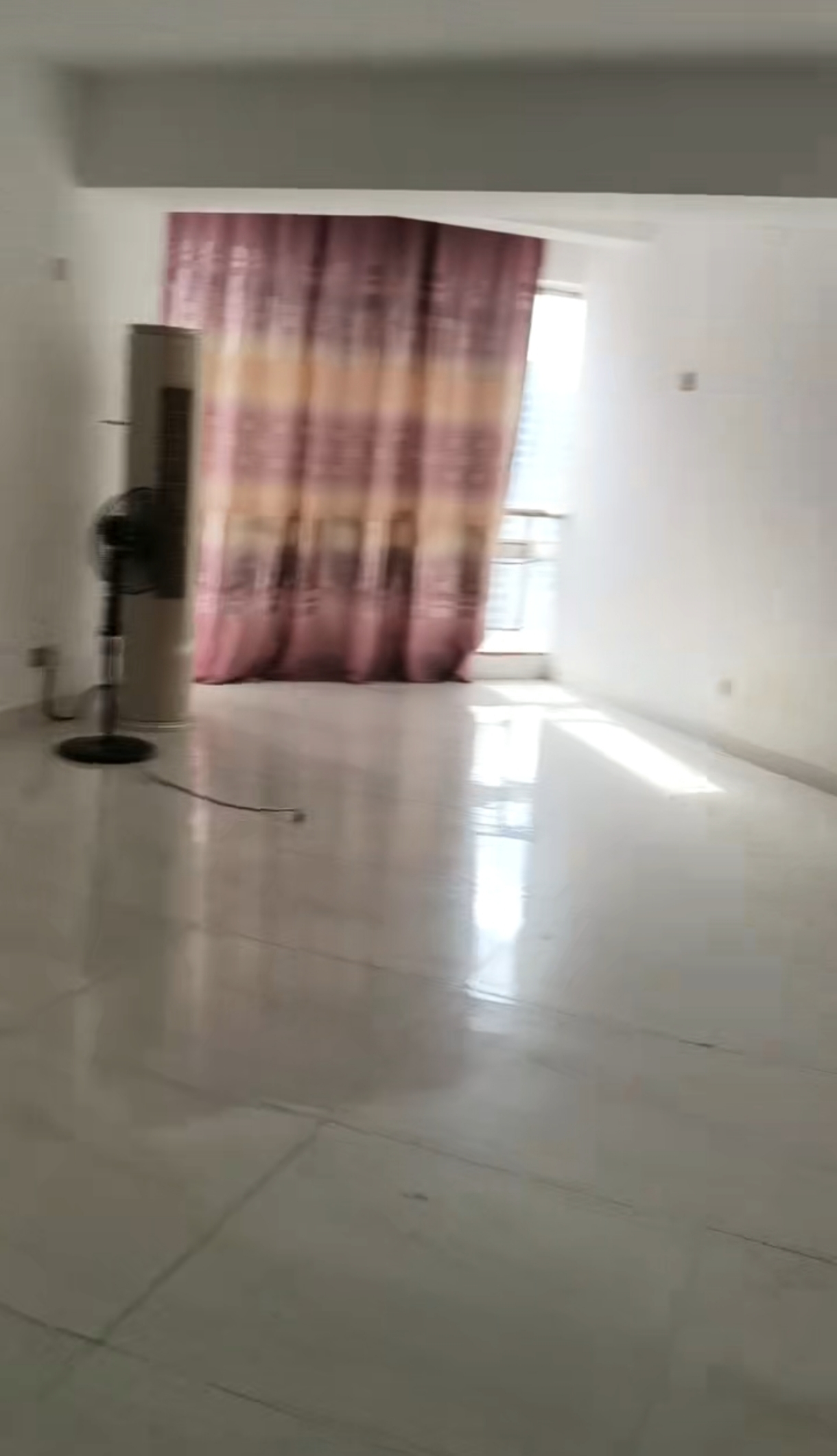 世贸中心  1室1厅1卫    1800.0元/月