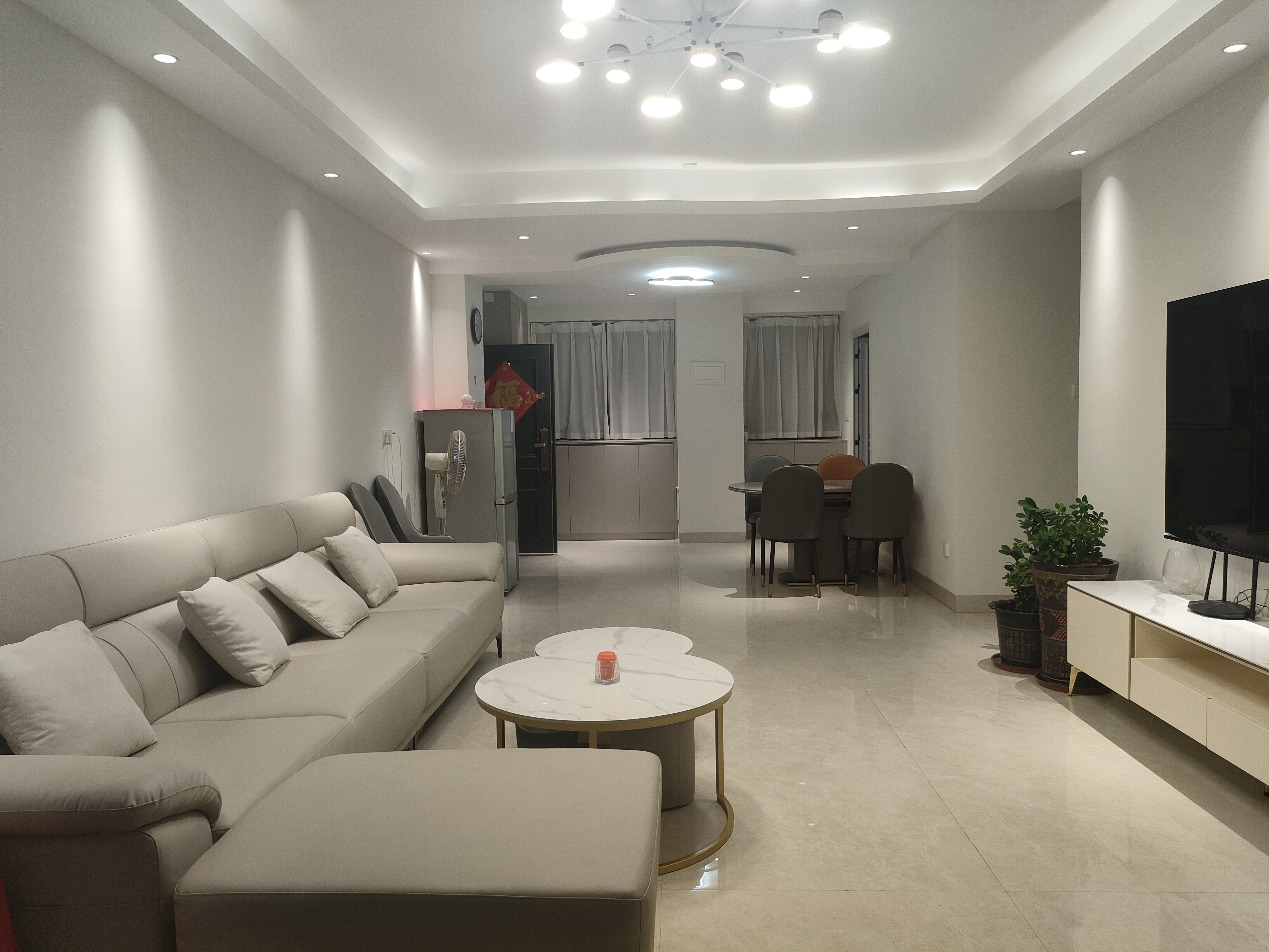 万国中央区 3室2厅2卫 3400.0元/月 万国中央区 3室2厅2卫 3400.0元/月室内图