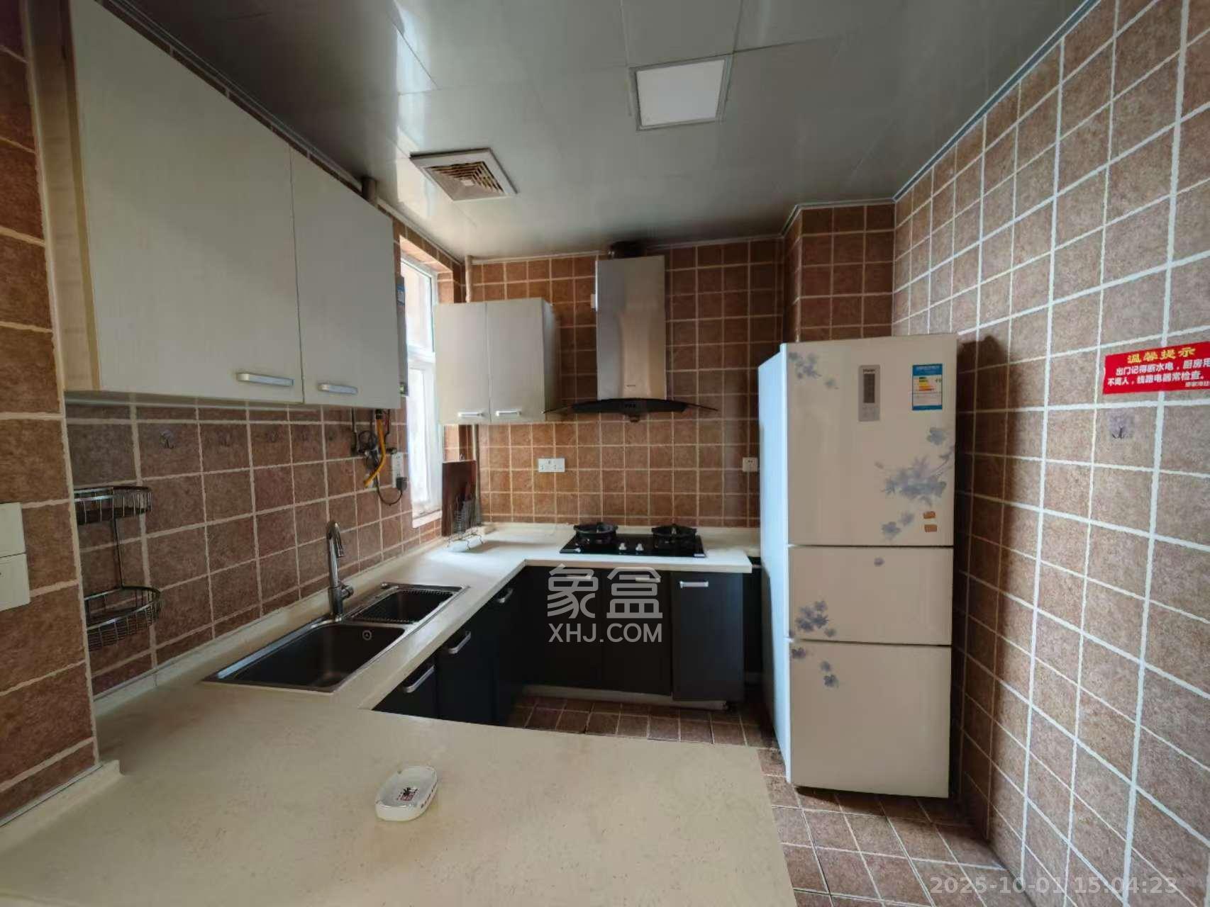 宏泽佳园 3室1厅1卫 3000.0元/月 宏泽佳园 3室1厅1卫 3000.0元/月室内图