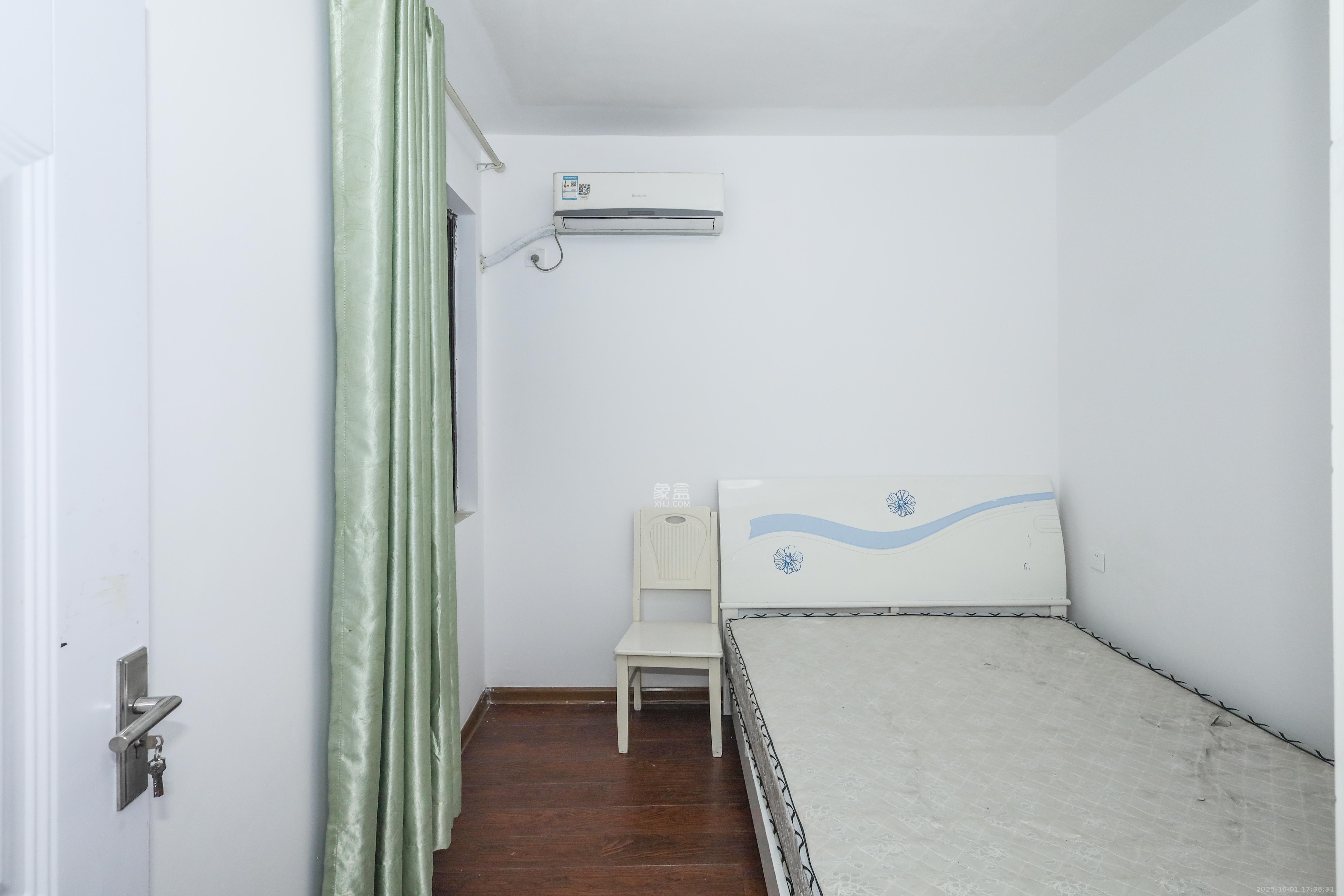 梅溪鑫苑名家  3室2厅1卫    2100.0元/月室内图