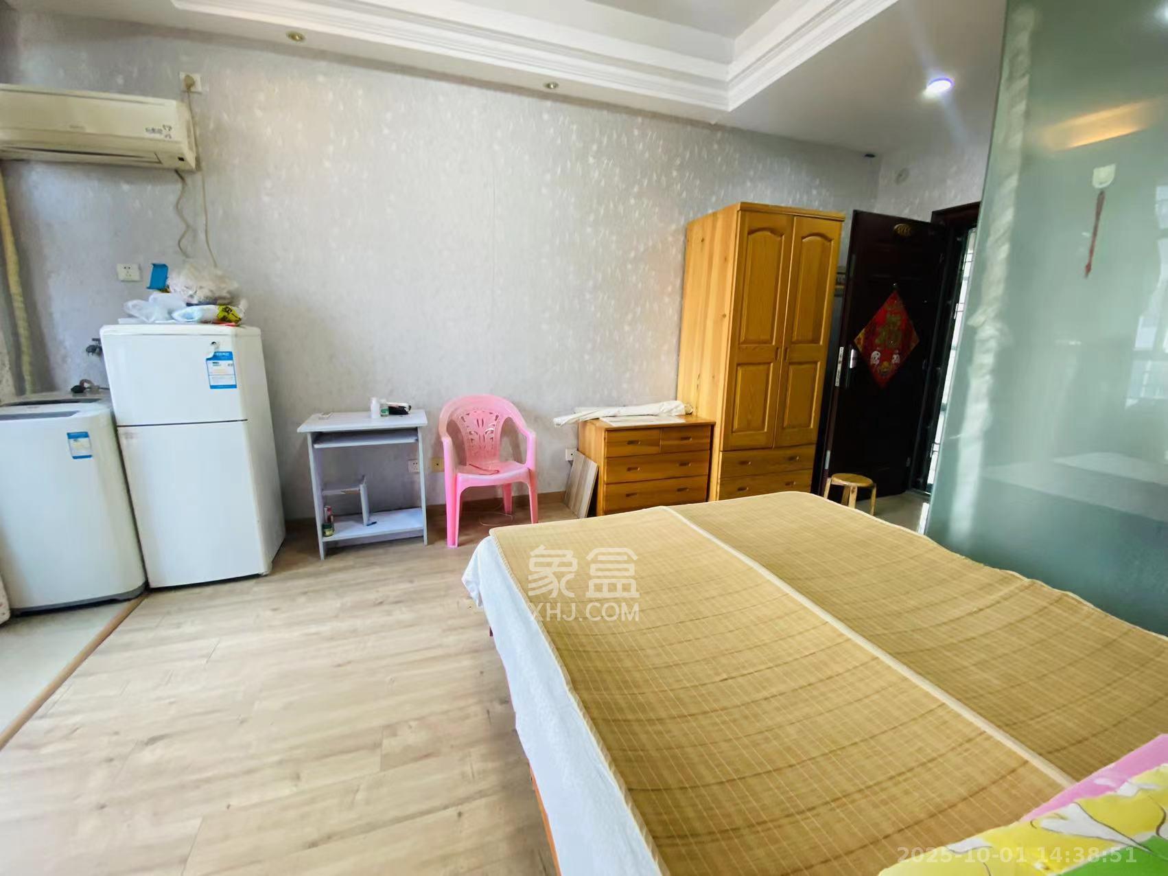 铂宫 1室1厅1卫 1300.0元/月 铂宫 1室1厅1卫 1300.0元/月室内图