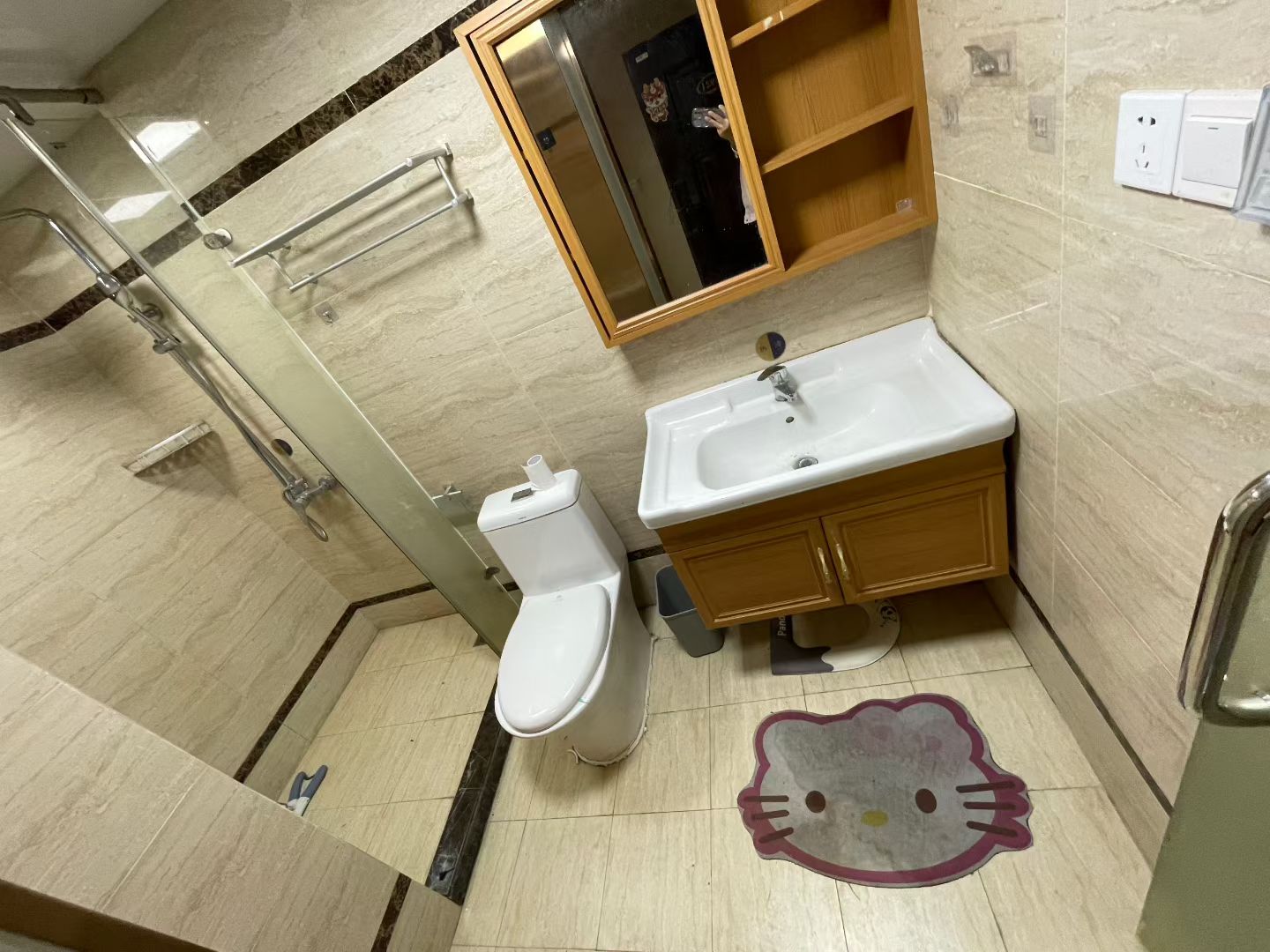 佳源罗马都市  1室1厅1卫    1200.0元/月室内图