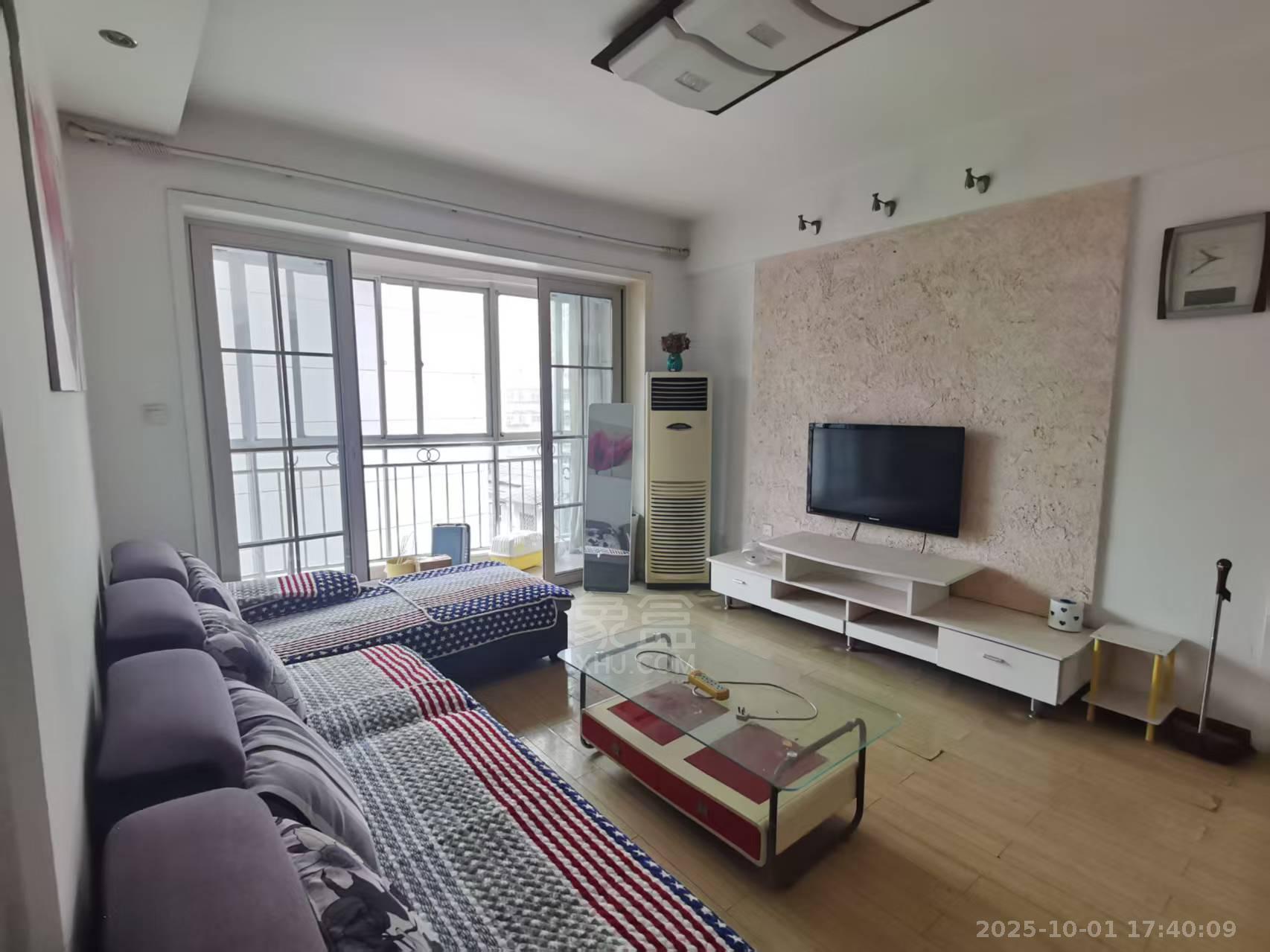 湘苑小区 3室2厅1卫 1600.0元/月 湘苑小区 3室2厅1卫 1600.0元/月室内图