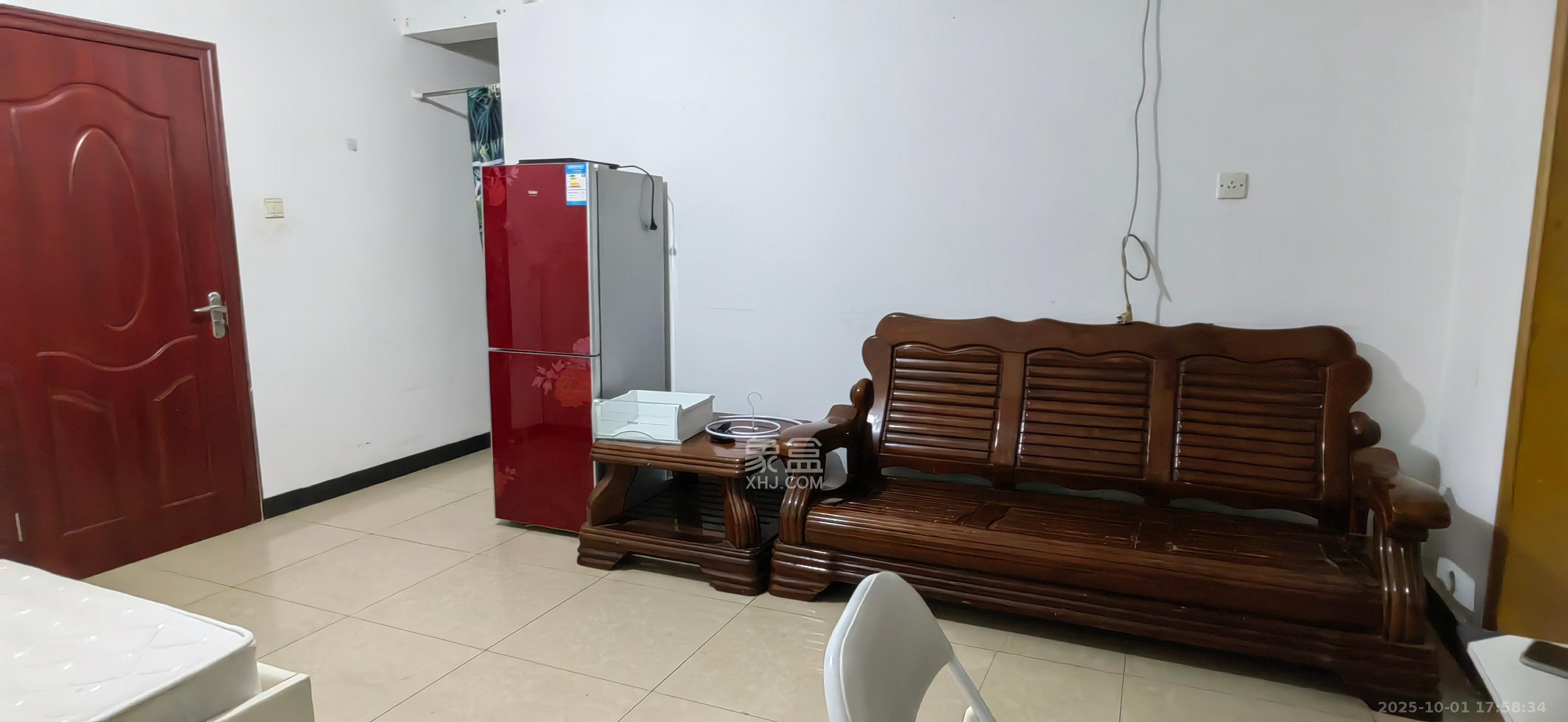 新世纪家园 1室1厅1卫 960.0元/月 新世纪家园 1室1厅1卫 960.0元/月室内图