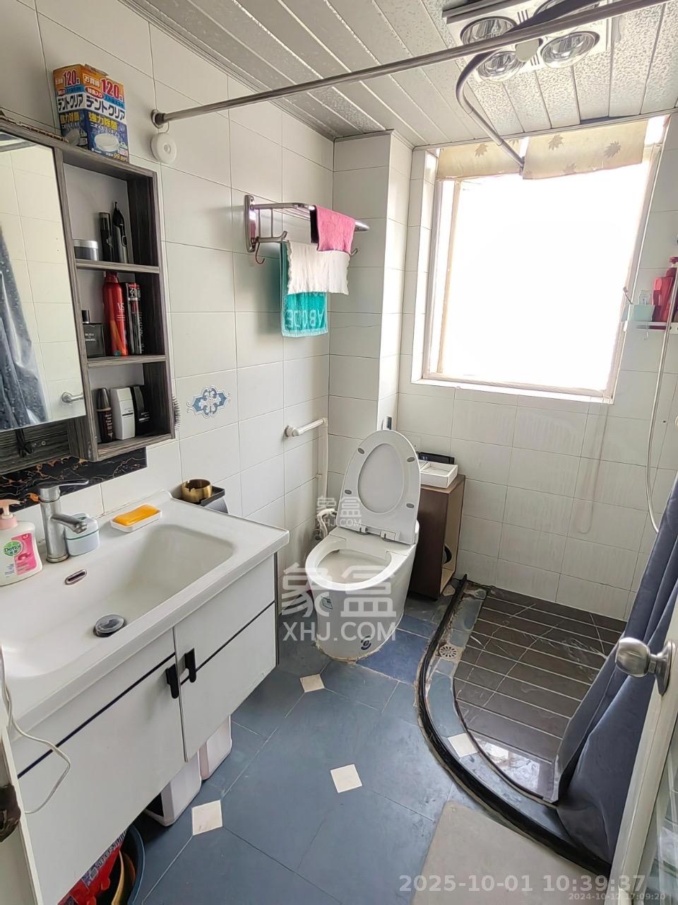 朝阳欣园 2室2厅1卫 2800.0元/月 朝阳欣园 2室2厅1卫 2800.0元/月室内图