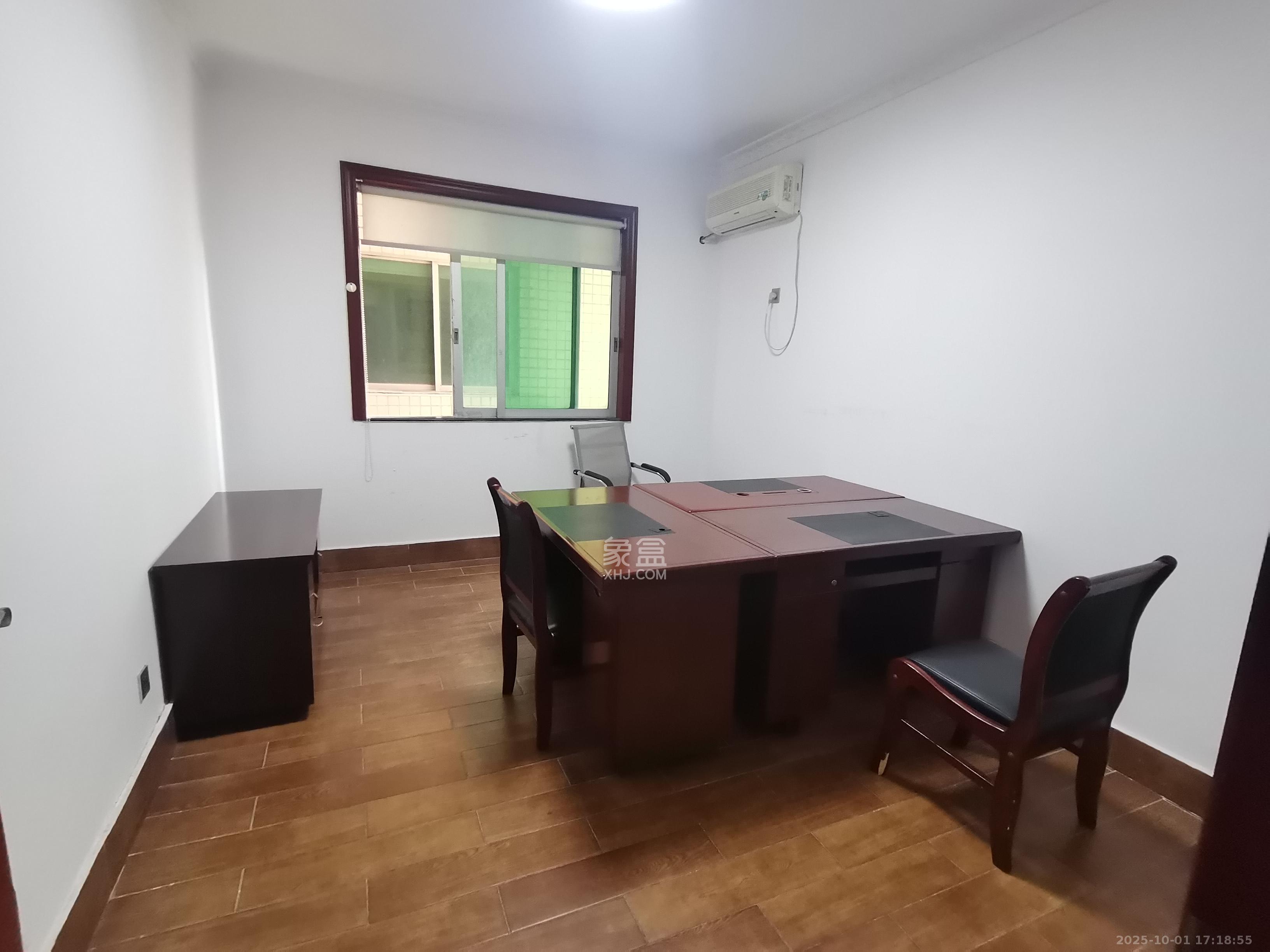 标志大厦 6室1厅1卫 9000.0元/月 标志大厦 6室1厅1卫 9000.0元/月室内图