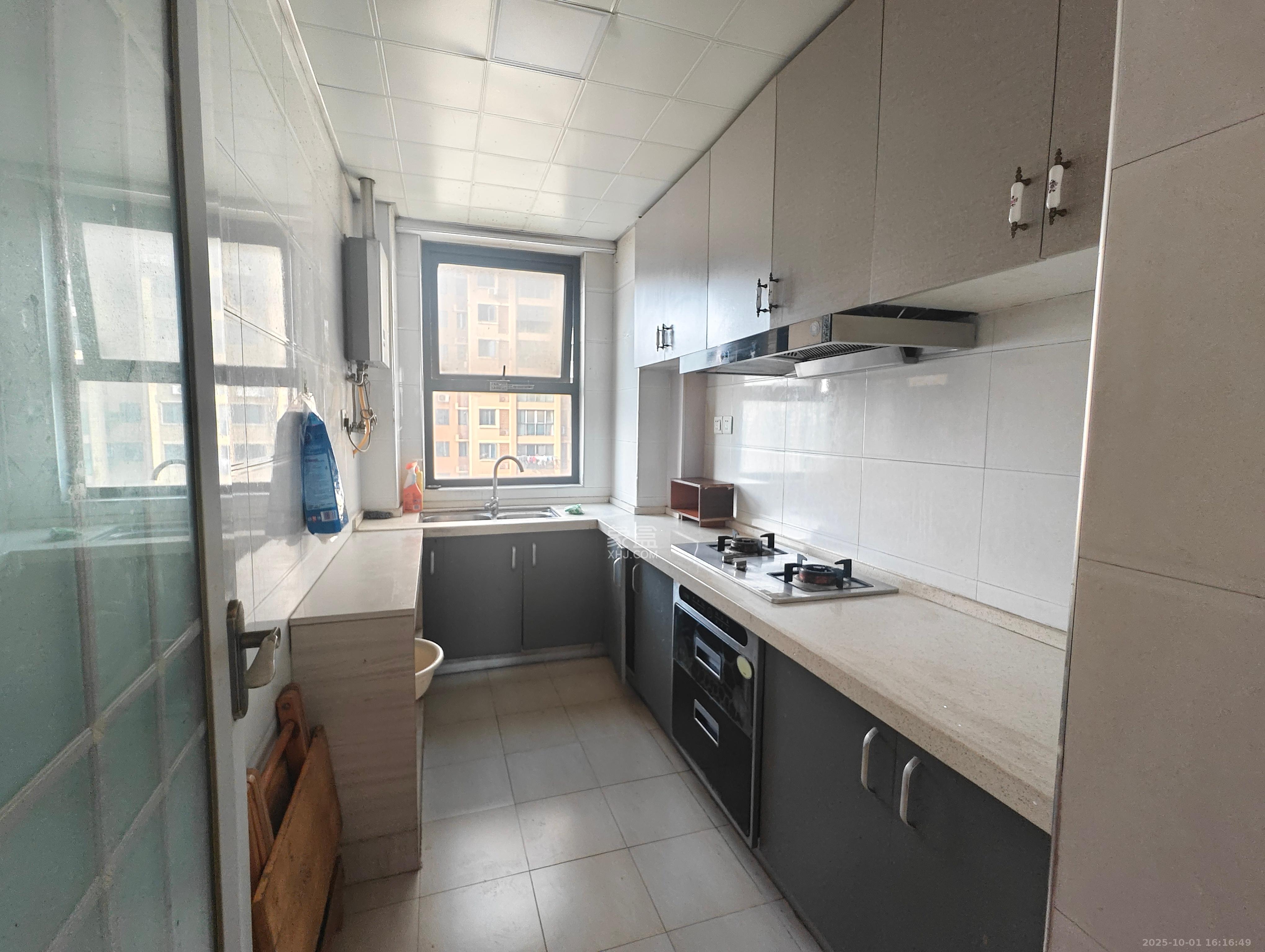 北京御园一二期(国泰嘉园) 4室2厅2卫 2600.0元/月 北京御园一二期(国泰嘉园) 4室2厅2卫 2600.0元/月室内图