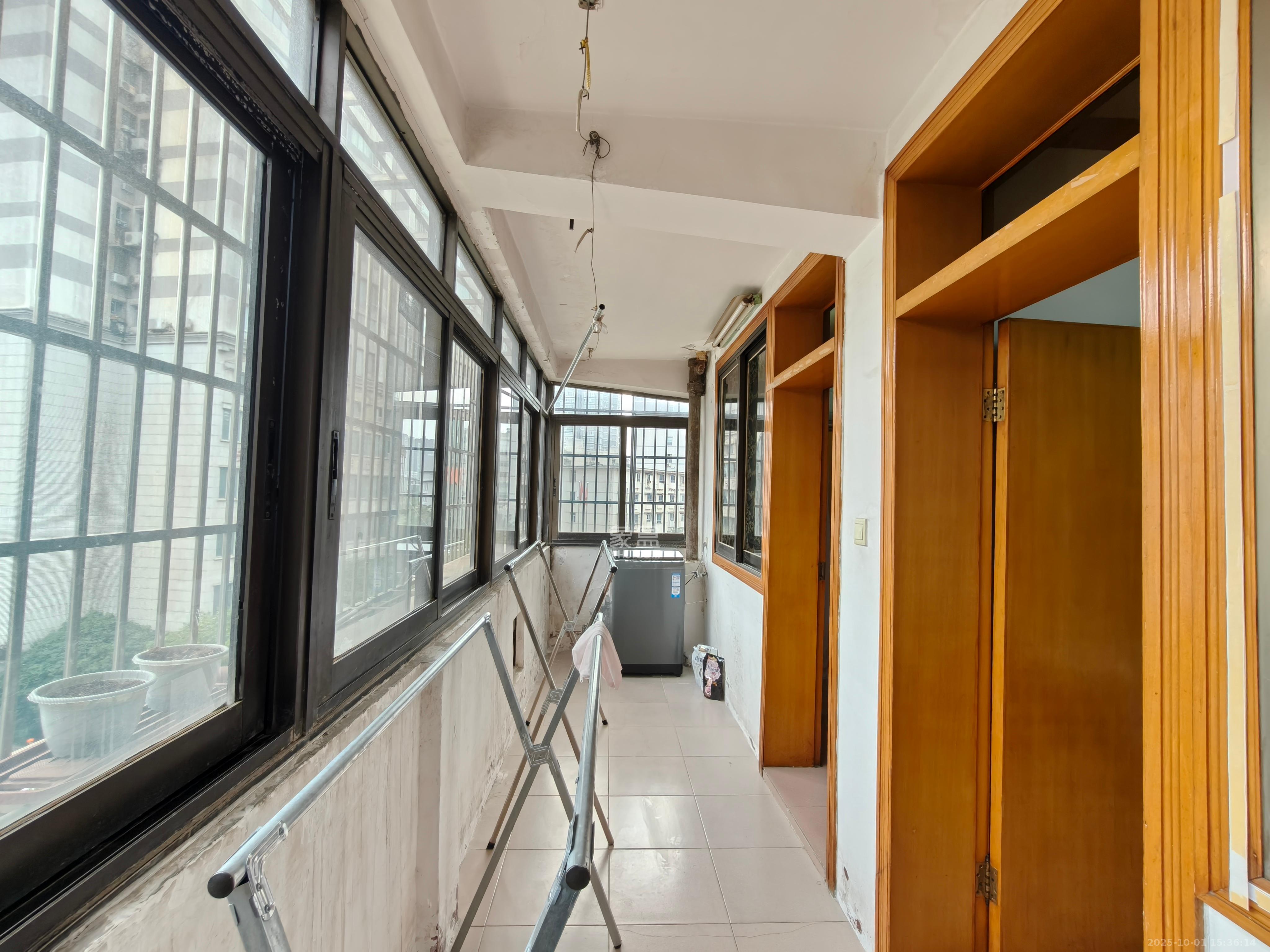 国立投资公司宿舍 1室0厅0卫 1700.0元/月 国立投资公司宿舍 1室0厅0卫 1700.0元/月室内图