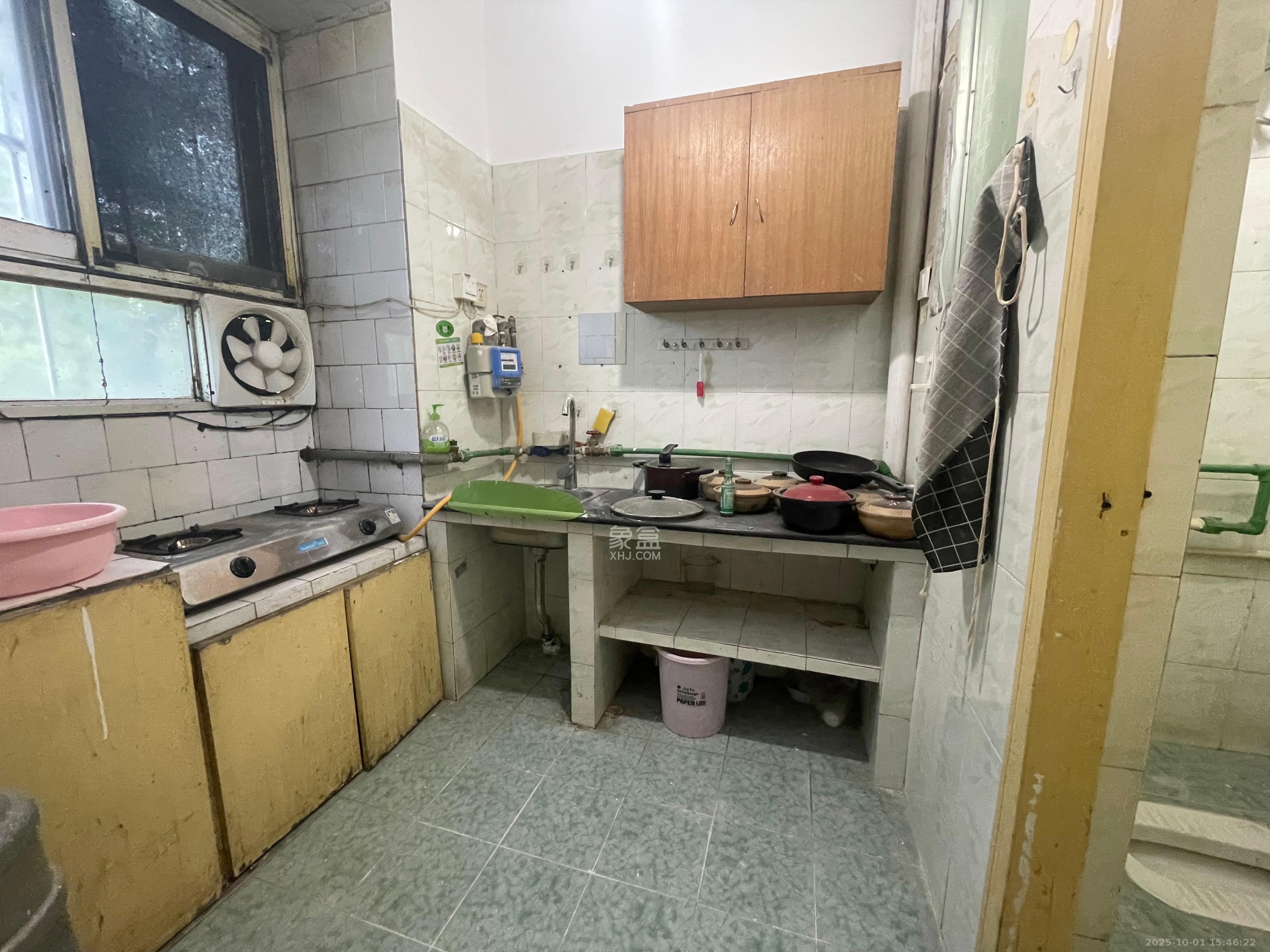 省质检局宿舍 2室1厅1卫 1300.0元/月 省质检局宿舍 2室1厅1卫 1300.0元/月室内图