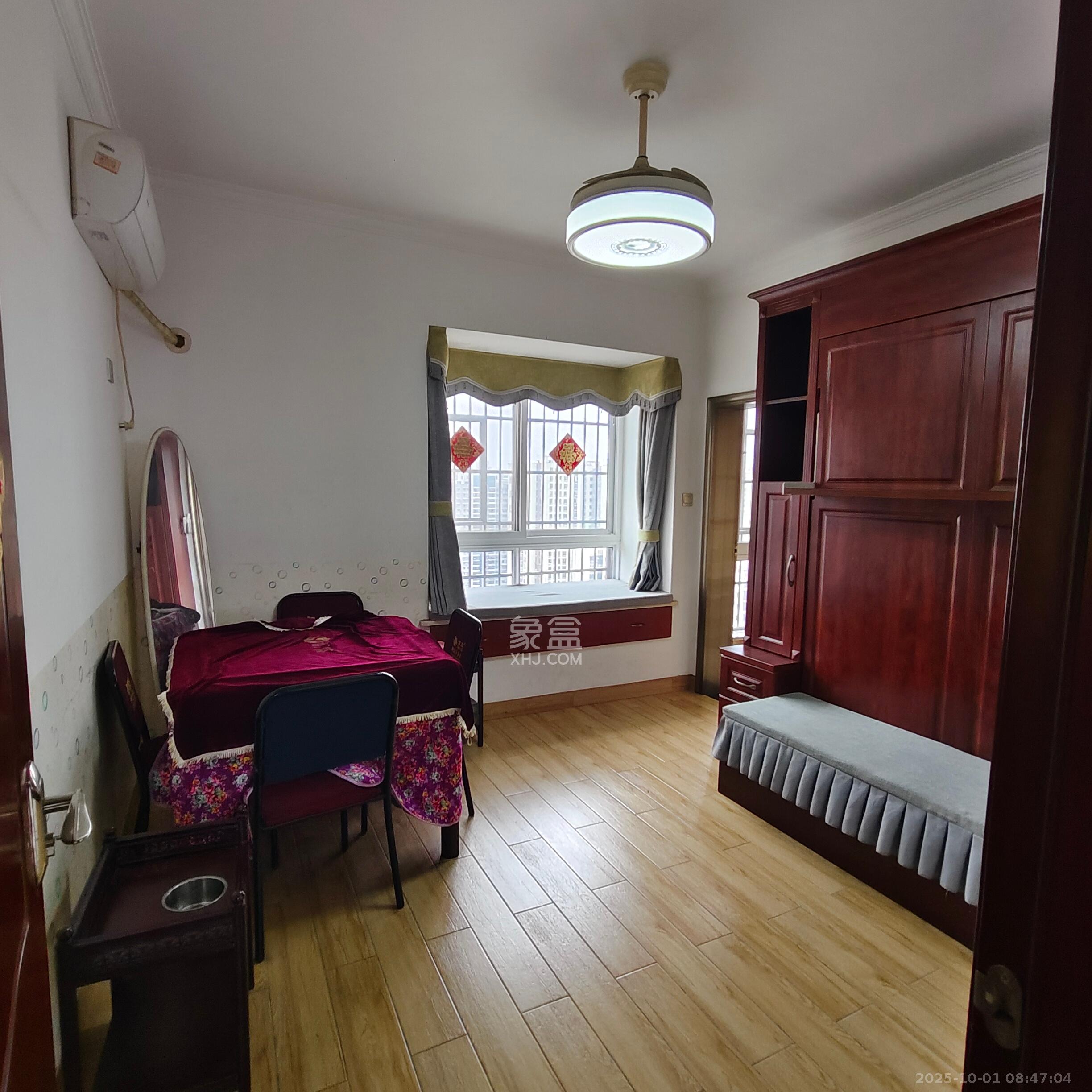 楚天世纪城西苑 3室2厅2卫 2400.0元/月 楚天世纪城西苑 3室2厅2卫 2400.0元/月室内图