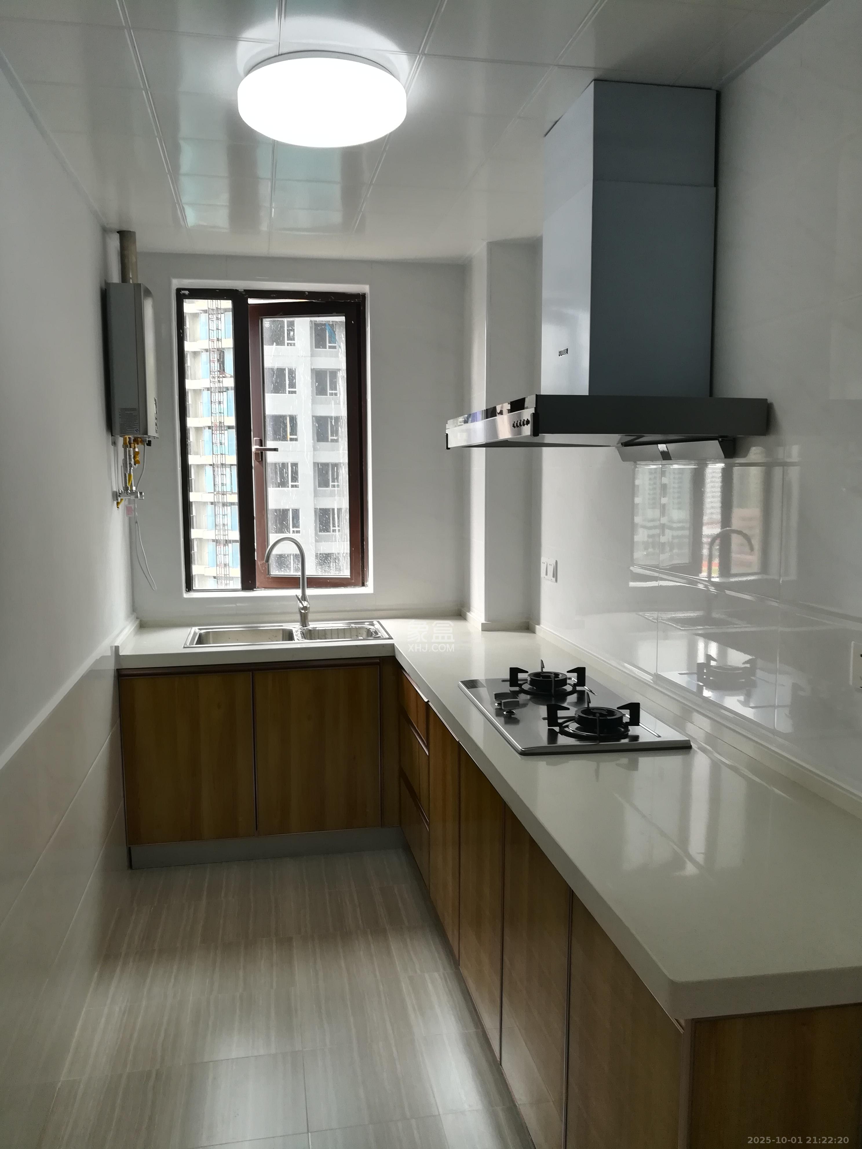 保利西海岸B区  3室2厅2卫    3000.0元/月室内图