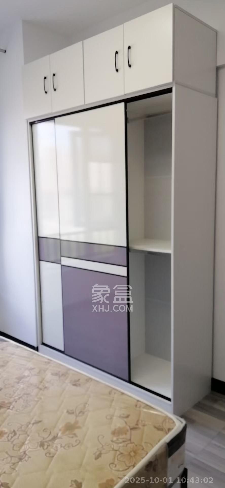 合能枫丹丽舍(柏悦名苑) 1室1厅1卫 1300.0元/月 合能枫丹丽舍(柏悦名苑) 1室1厅1卫 1300.0元/月室内图