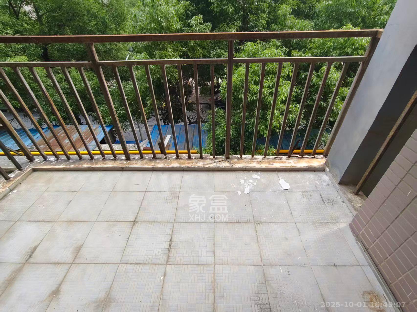 银港水晶城 4室2厅2卫 2900.0元/月 银港水晶城 4室2厅2卫 2900.0元/月室内图