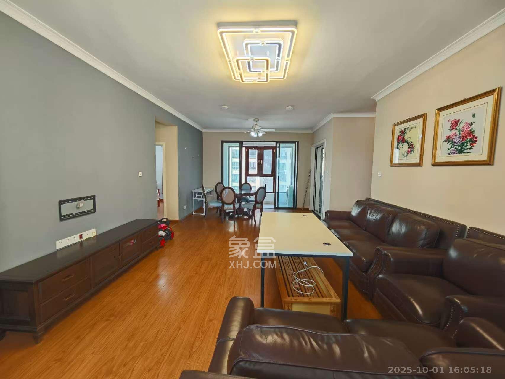 梅溪湖金茂悦(金悦雅苑) 4室2厅2卫 3500.0元/月 梅溪湖金茂悦(金悦雅苑) 4室2厅2卫 3500.0元/月室内图