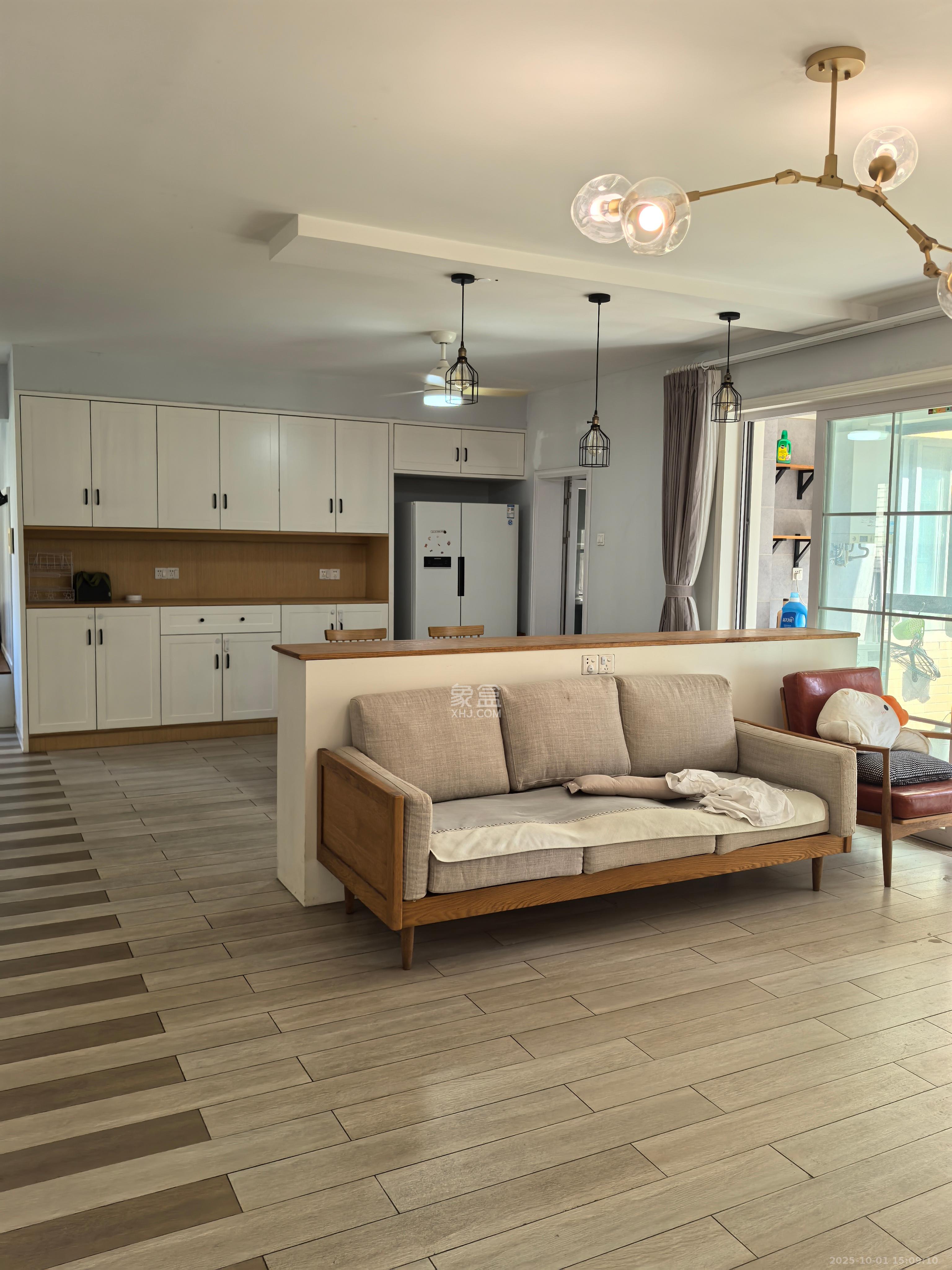 鑫远御文台一期 4室2厅2卫 3200.0元/月 鑫远御文台一期 4室2厅2卫 3200.0元/月室内图