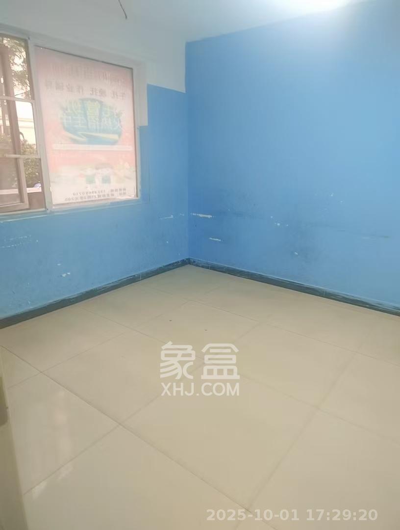 丽发新城  3室2厅2卫    1800.0元/月室内图