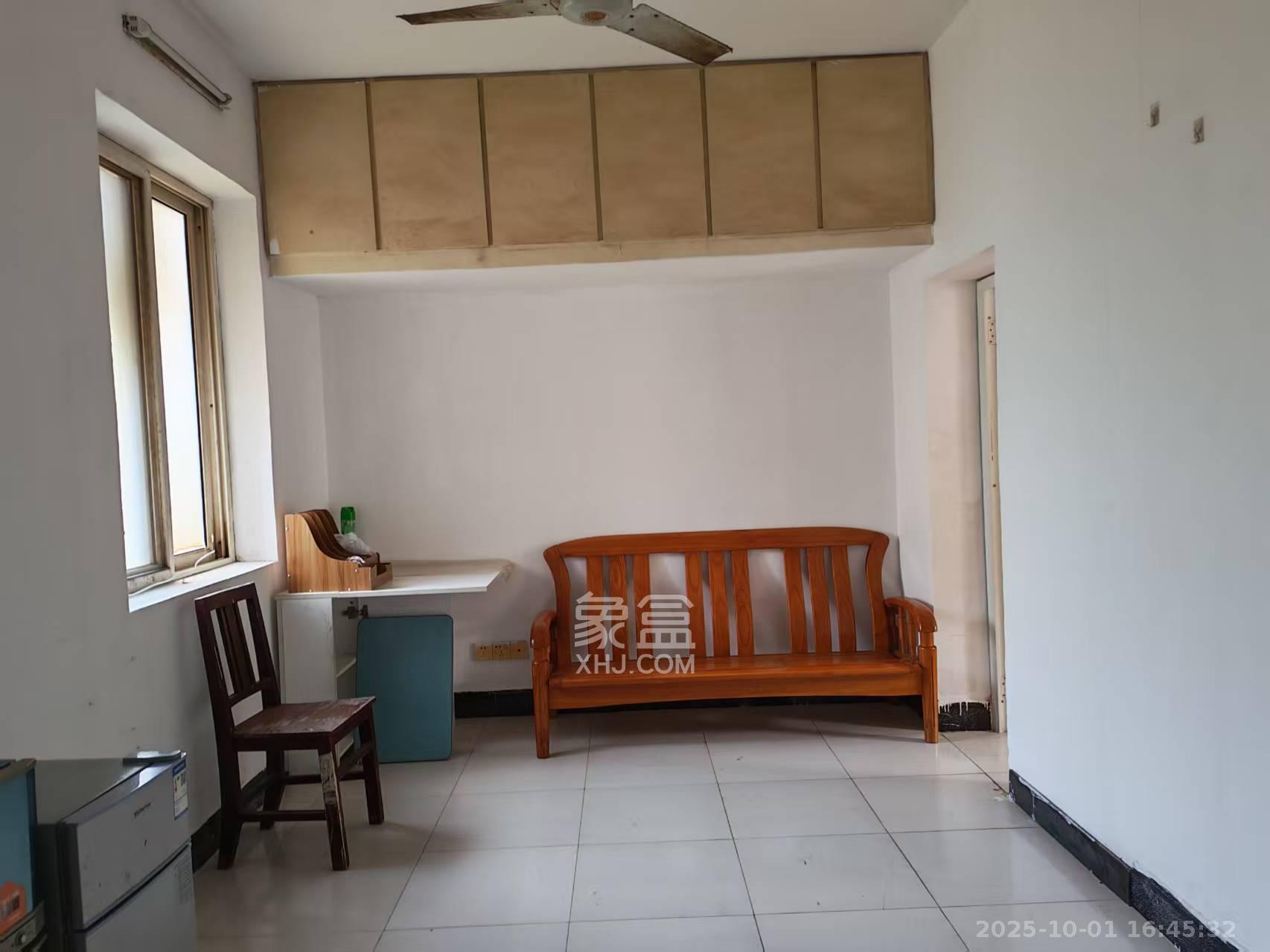 长沙理工大学东院西院 2室1厅1卫 1500.0元/月 长沙理工大学东院西院 2室1厅1卫 1500.0元/月室内图