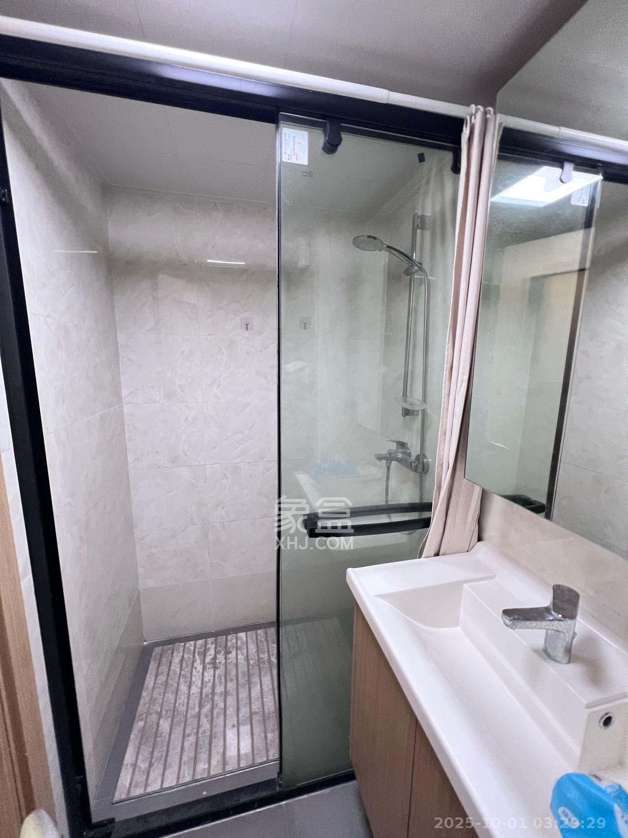 卓越浅水湾  1室0厅0卫    1800.0元/月室内图