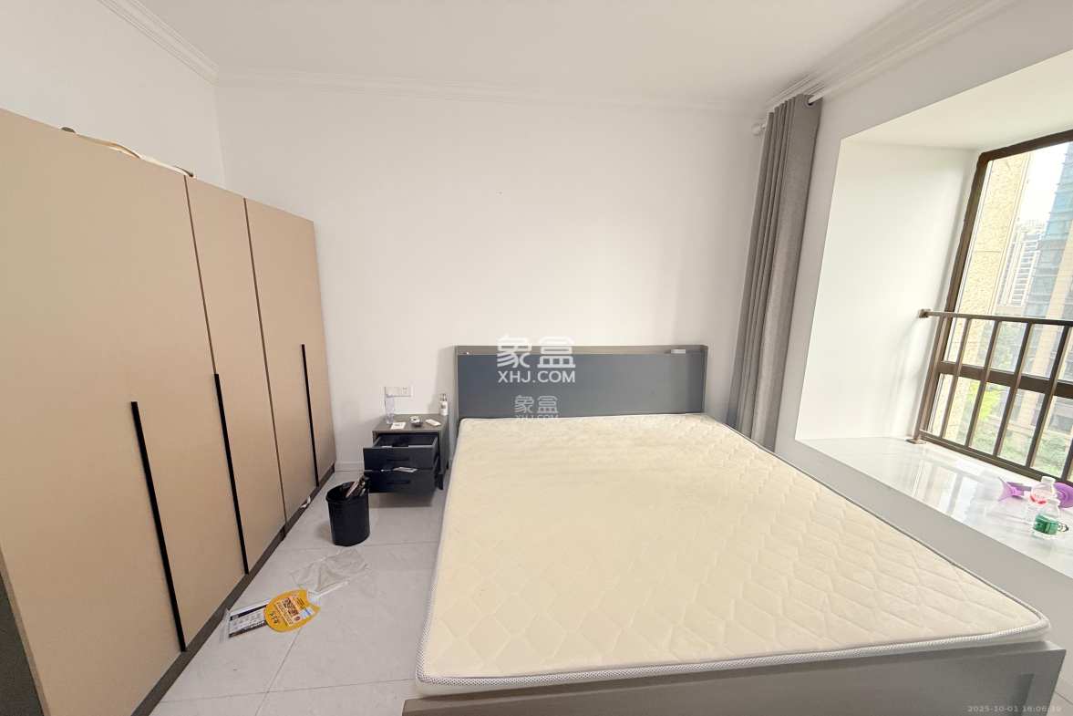 明昇壹城(明昇时代广场)二期 3室2厅1卫 3200.0元/月 明昇壹城(明昇时代广场)二期 3室2厅1卫 3200.0元/月室内图