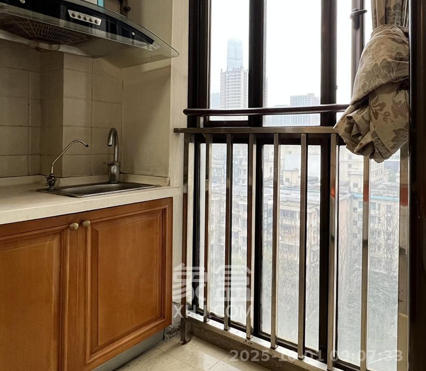 铂宫  1室1厅1卫    1600.0元/月 铂宫  1室1厅1卫    1600.0元/月室内图