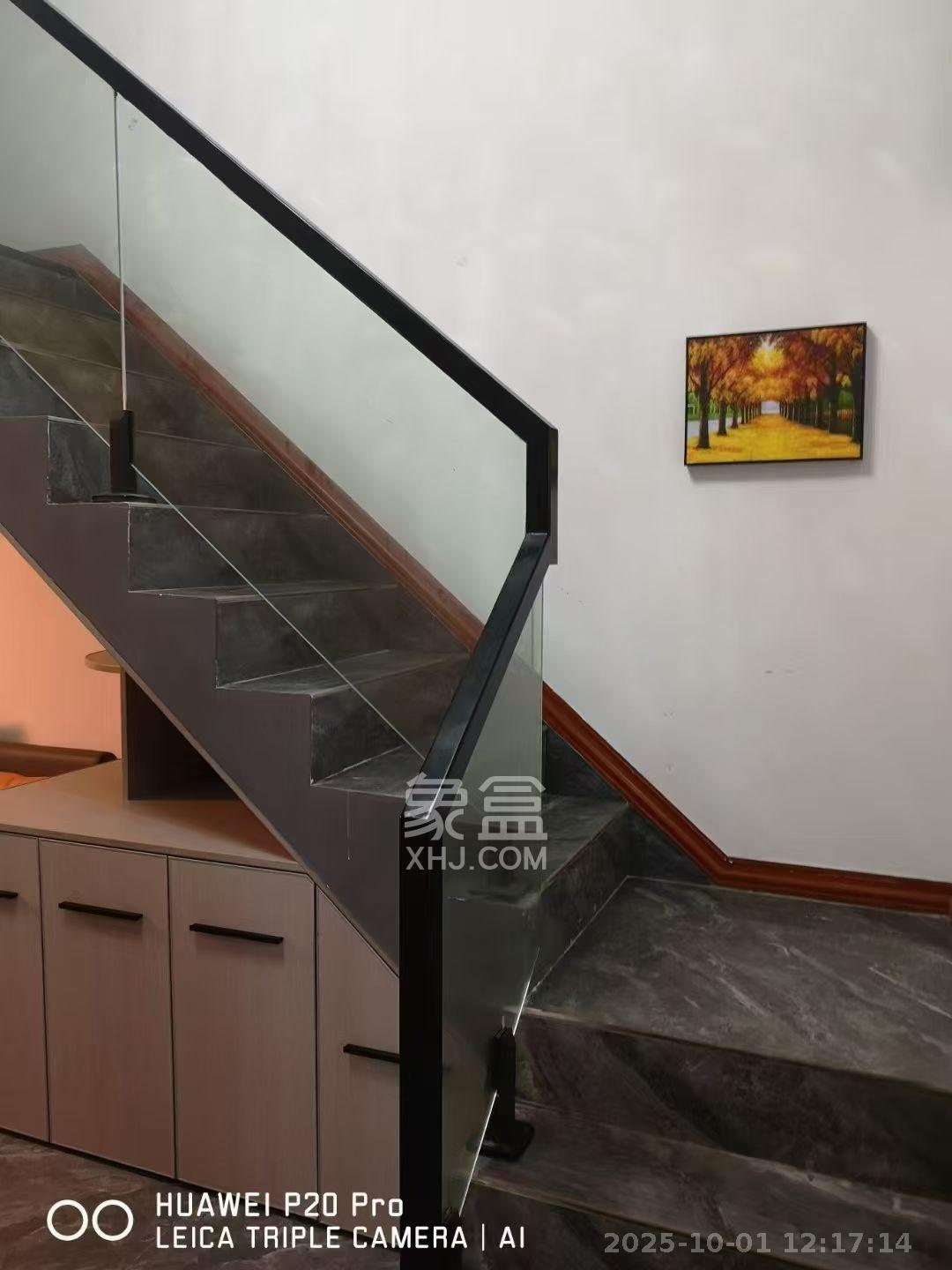 才子城 3室2厅1卫 1600.00元/月 才子城 3室2厅1卫 1600.00元/月室内图