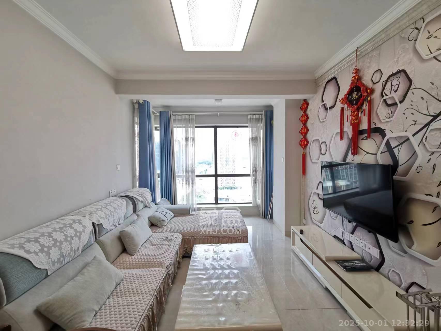 合能洋湖公馆  3室2厅1卫    2600.0元/月 合能洋湖公馆  3室2厅1卫    2600.0元/月