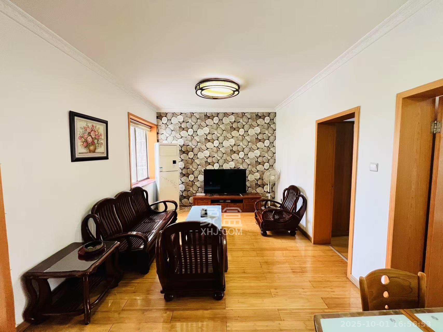 中意宿舍 2室1厅1卫 2200.0元/月 中意宿舍 2室1厅1卫 2200.0元/月室内图