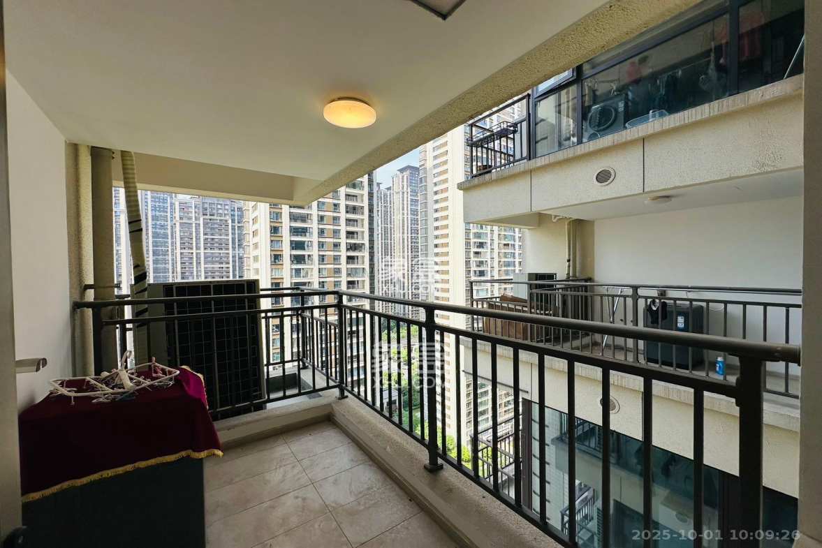 梅溪华府(新城金茂梦想华府) 4室2厅3卫 7500.0元/月 梅溪华府(新城金茂梦想华府) 4室2厅3卫 7500.0元/月室内图