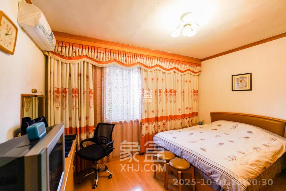 湘银公寓 3室2厅1卫 1800.0元/月 湘银公寓 3室2厅1卫 1800.0元/月室内图