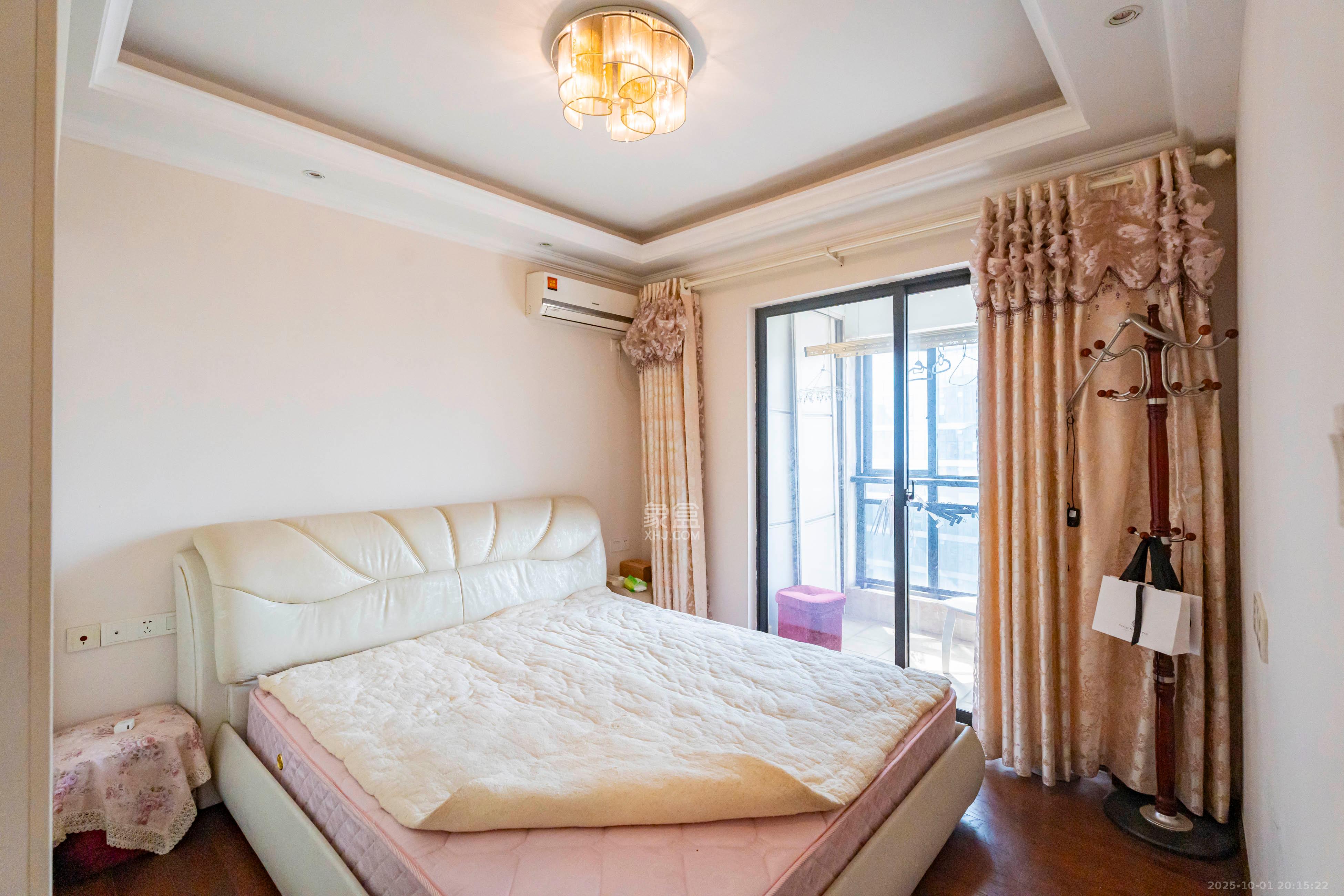 公园9号 1室1厅1卫 3500.0元/月 公园9号 1室1厅1卫 3500.0元/月室内图