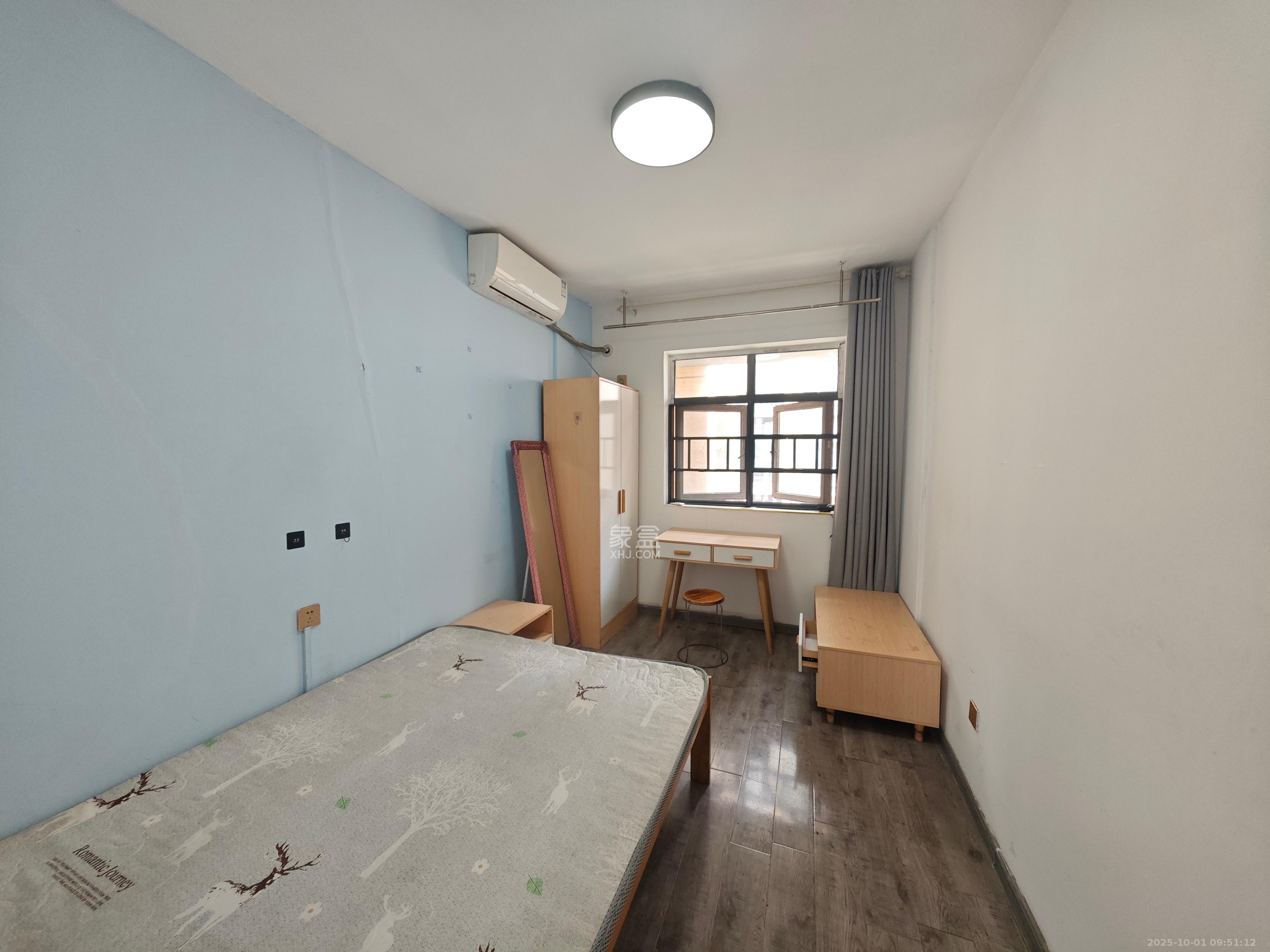 天健城 4室2厅2卫 3500.0元/月 天健城 4室2厅2卫 3500.0元/月室内图