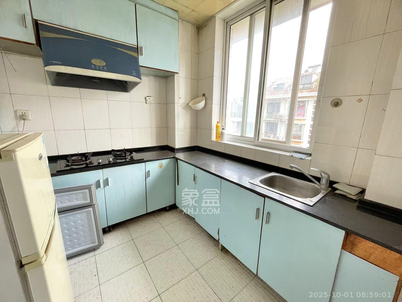 德政园 2室2厅1卫 1400.0元/月 德政园 2室2厅1卫 1400.0元/月室内图