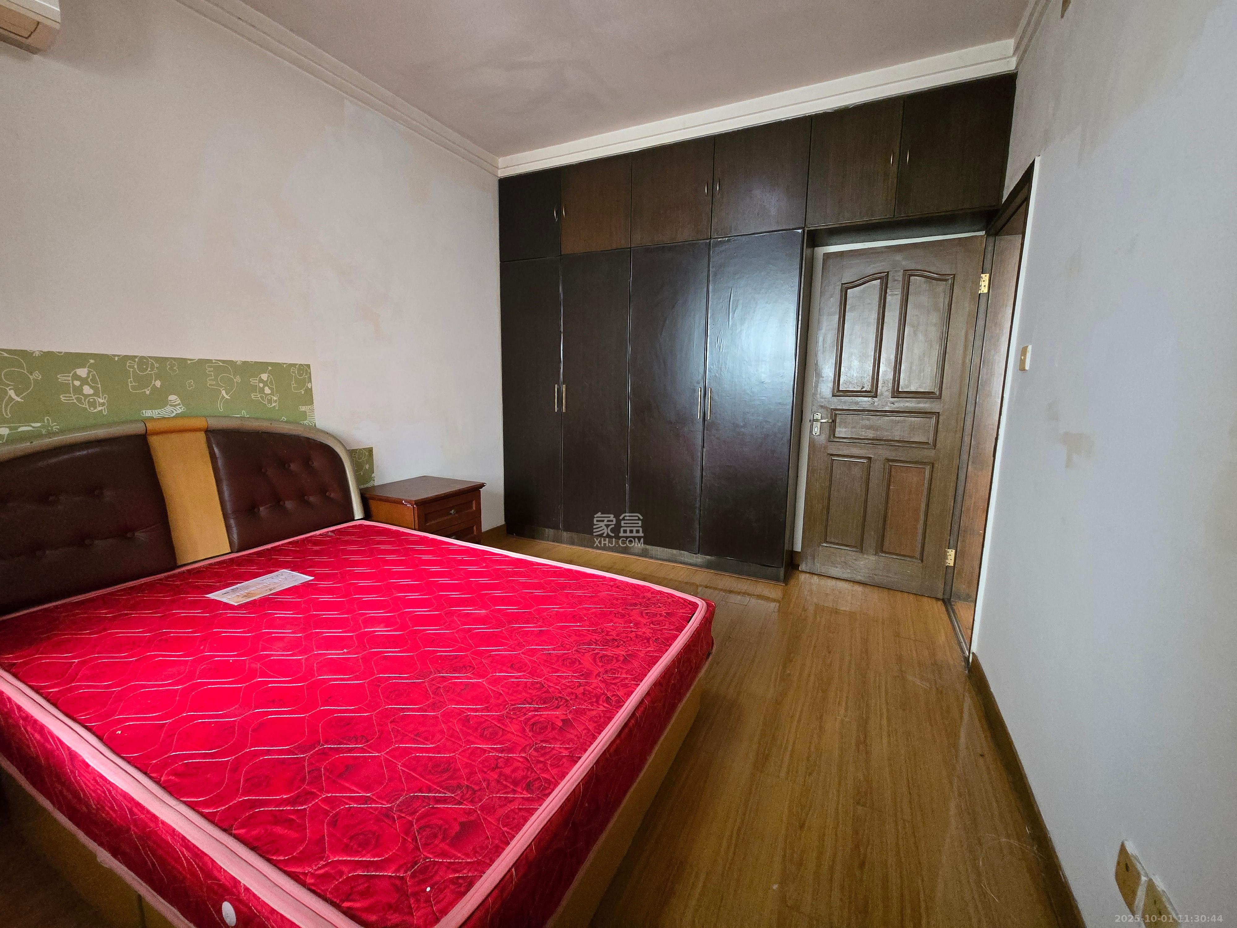 铸造厂宿舍 2室2厅1卫 1200.0元/月 铸造厂宿舍 2室2厅1卫 1200.0元/月室内图