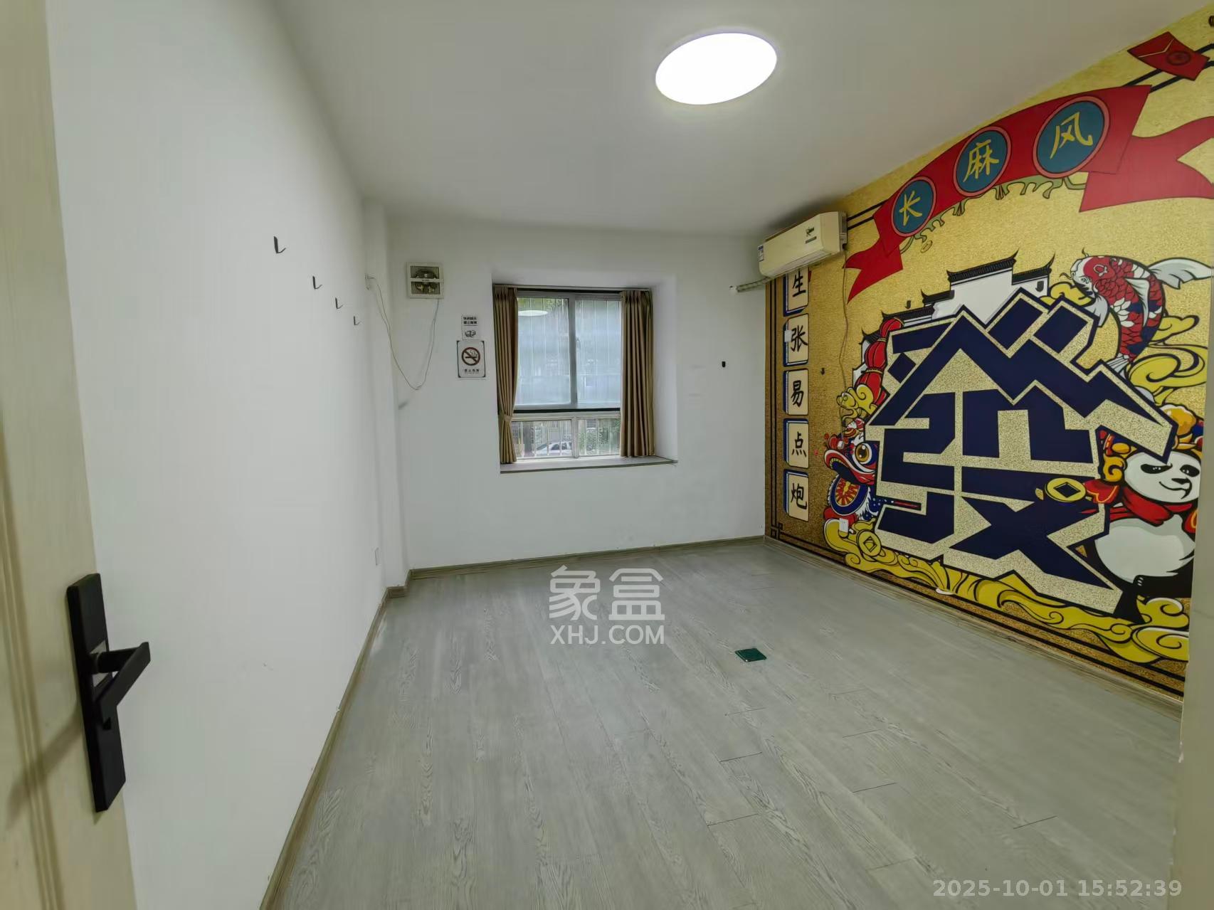 学府华庭  10室1厅3卫    6500.0元/月室内图