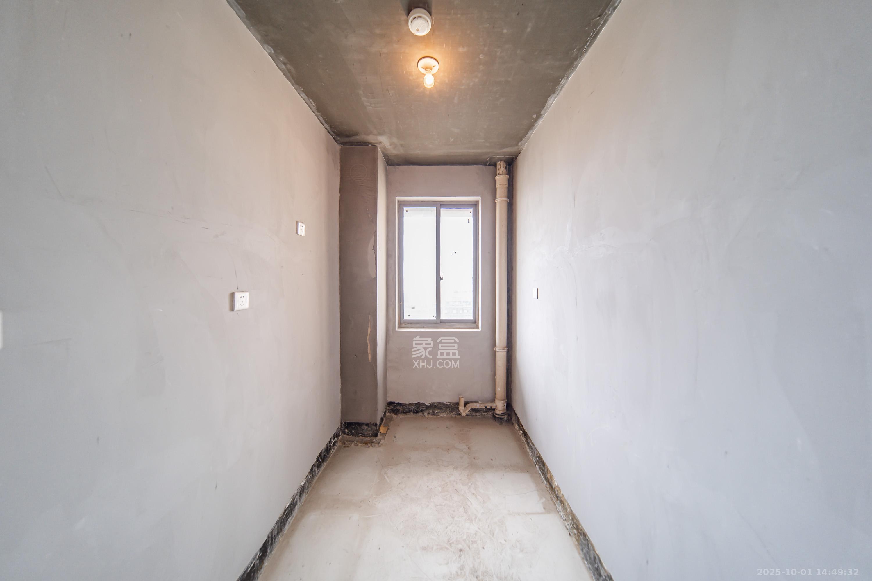 荣升家园(湘江熙岸) 3室2厅2卫 85.0万 荣升家园(湘江熙岸) 3室2厅2卫 85.0万厨房