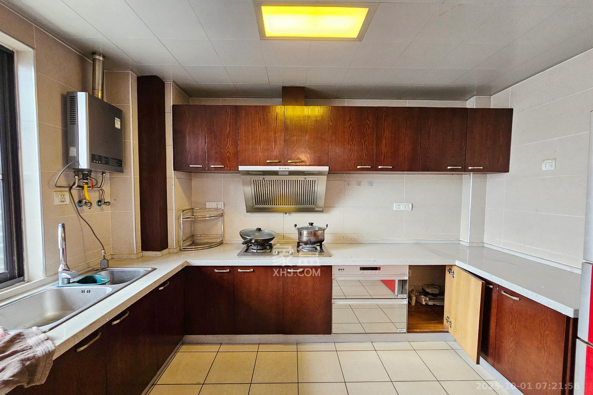 茂华国际湘 4室2厅3卫 4000.0元/月 茂华国际湘 4室2厅3卫 4000.0元/月室内图