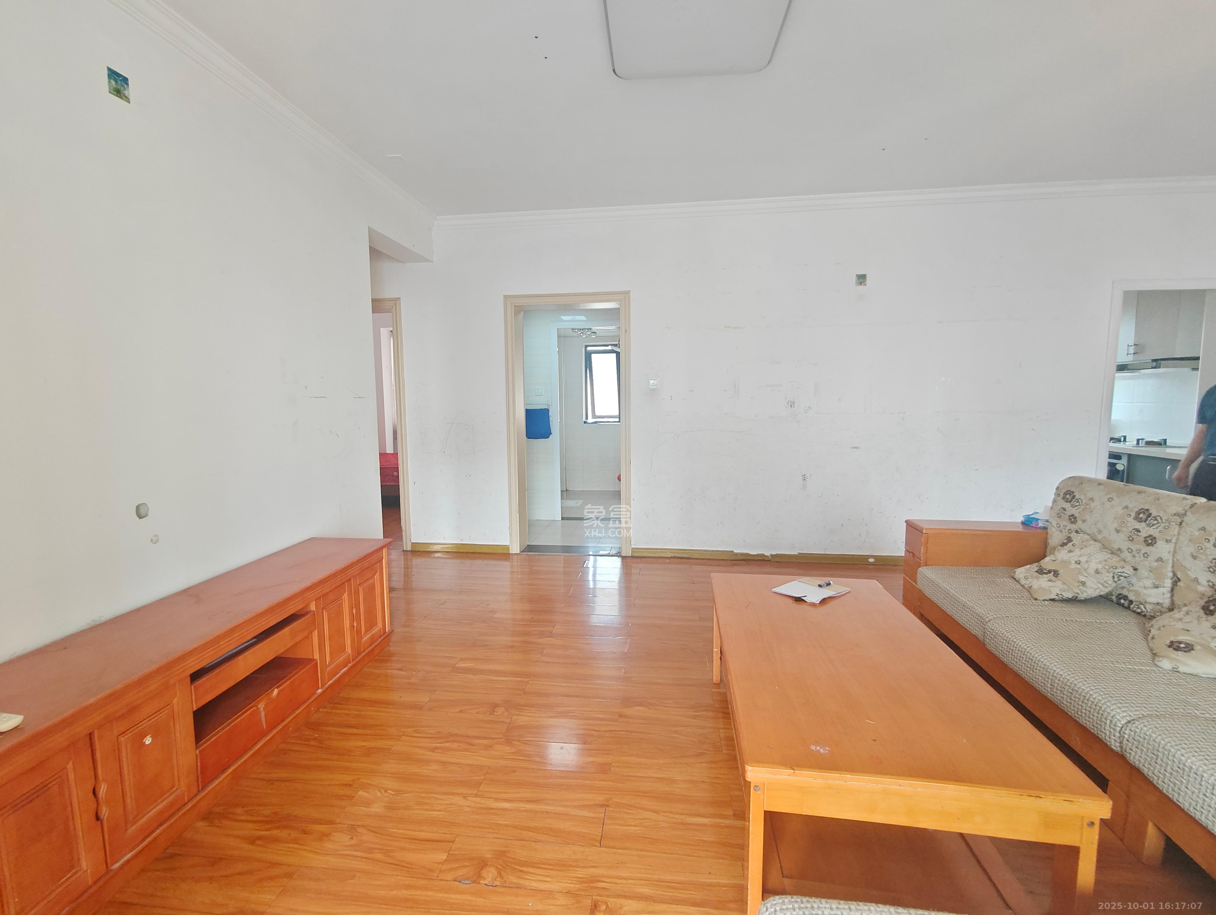 北京御园一二期(国泰嘉园) 4室2厅2卫 2600.0元/月 北京御园一二期(国泰嘉园) 4室2厅2卫 2600.0元/月室内图