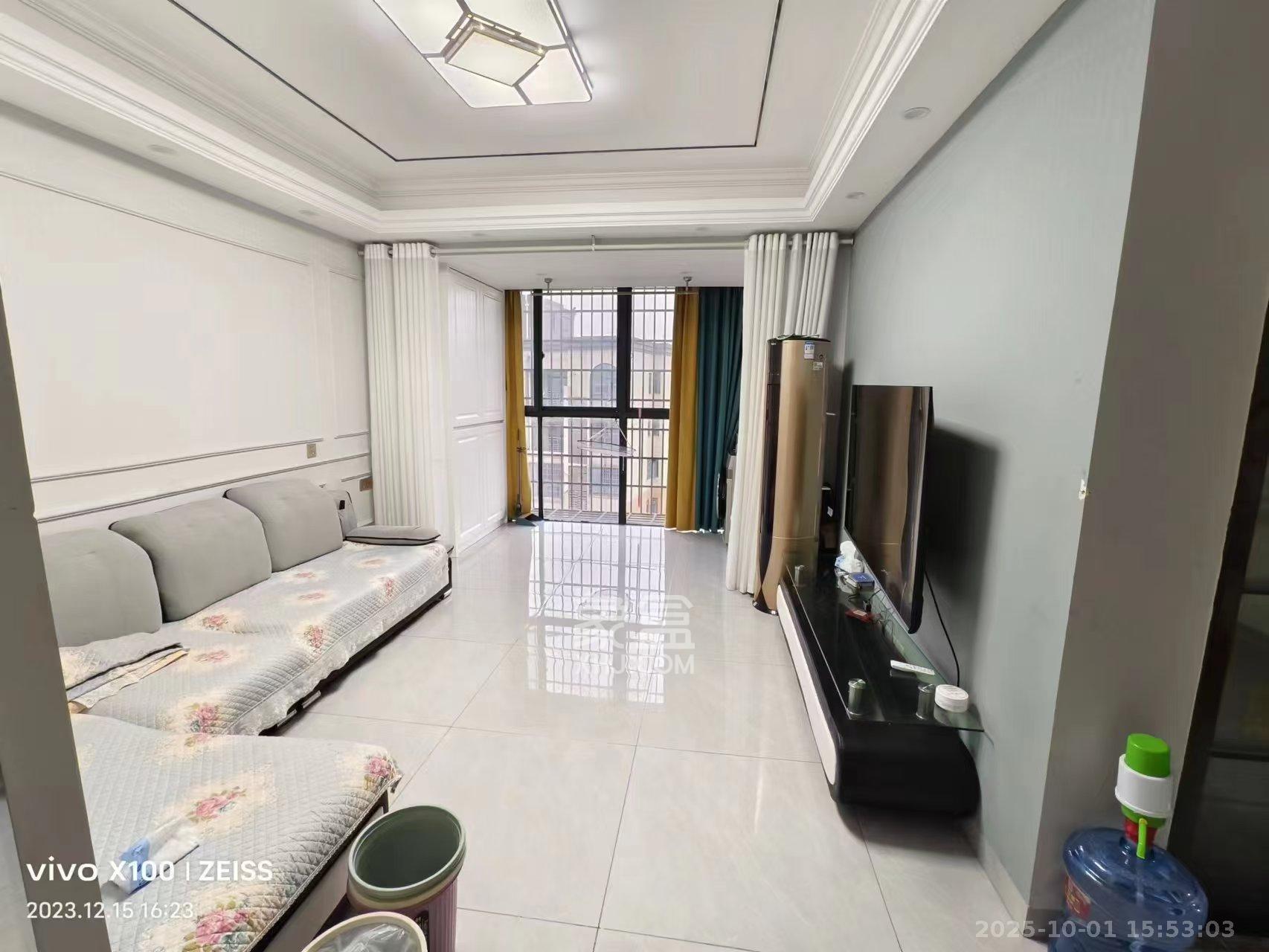 香芙嘉园(广铁湘府嘉园)  2室2厅1卫    2200.0元/月 香芙嘉园(广铁湘府嘉园)  2室2厅1卫    2200.0元/月