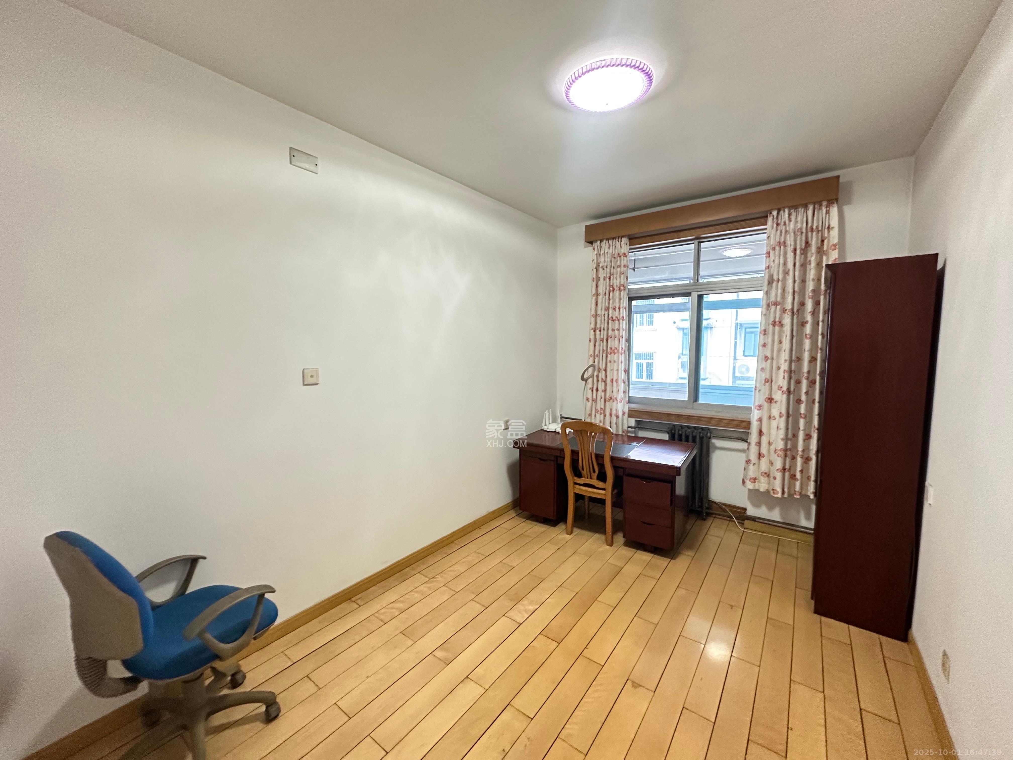 石佳冲小区  3室2厅1卫   2700.00元/月室内图