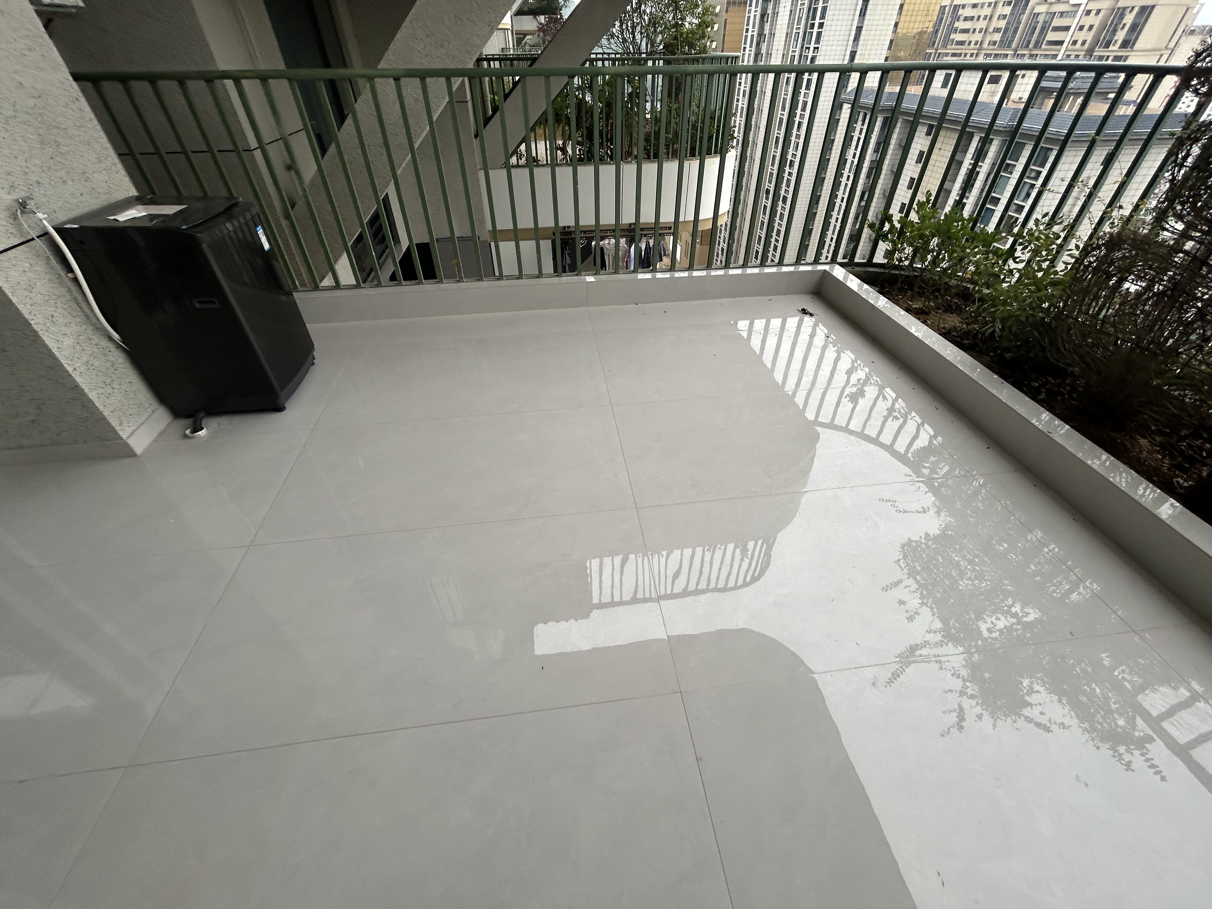 福天古庸院子 3室2厅2卫 3166.0元/月 福天古庸院子 3室2厅2卫 3166.0元/月室内图