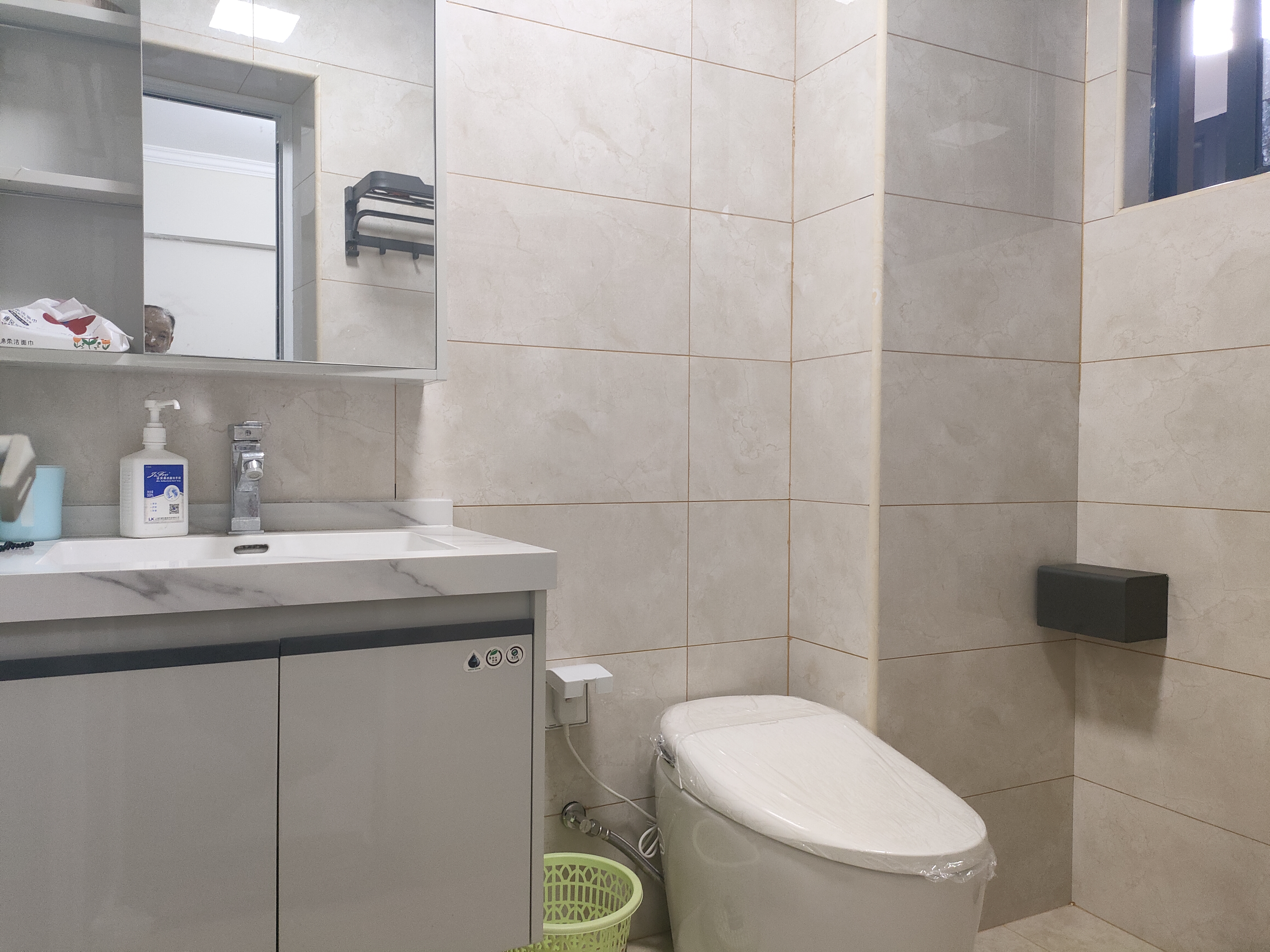 万国中央区 3室2厅2卫 3400.0元/月 万国中央区 3室2厅2卫 3400.0元/月室内图